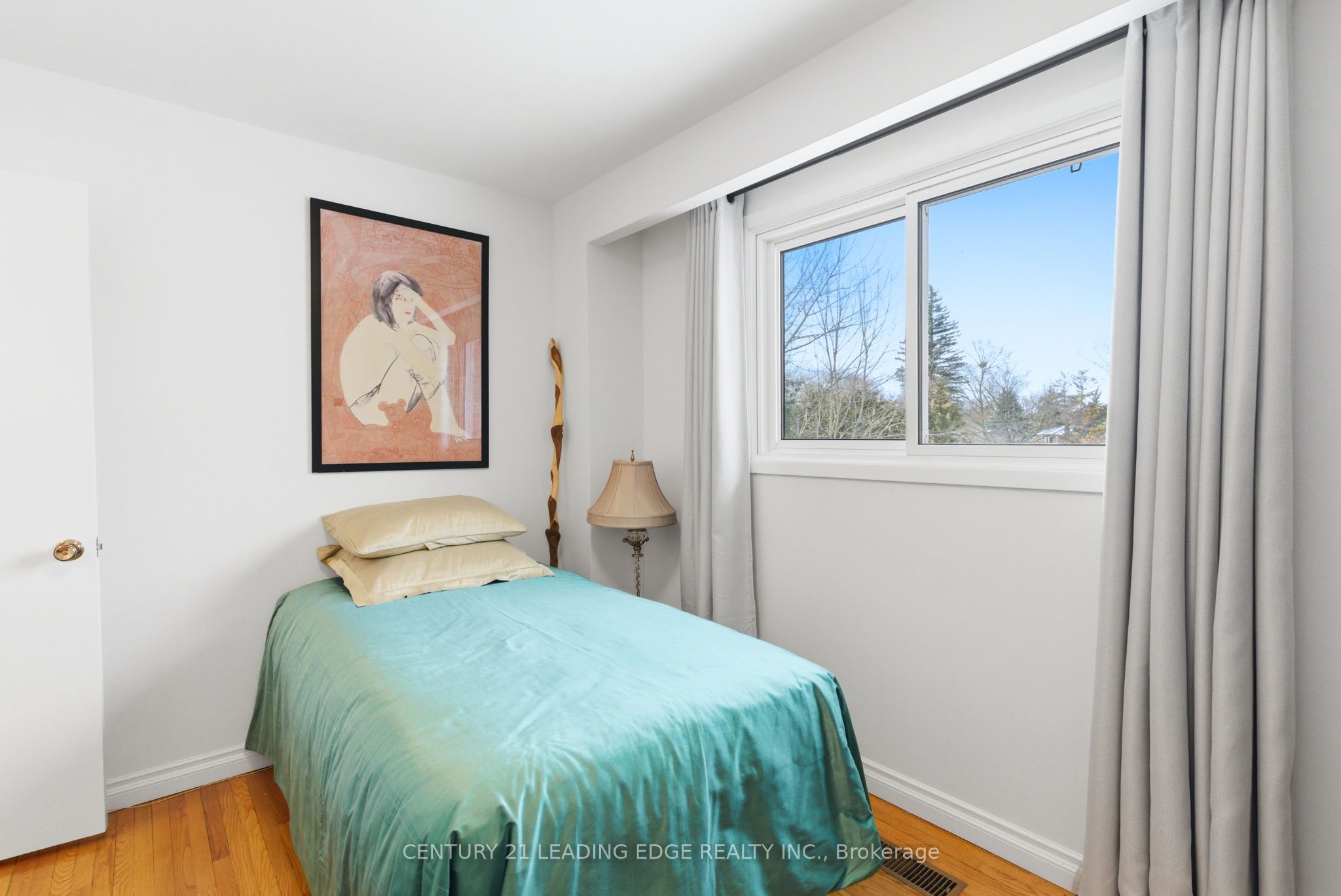 581 Arnhem Drive Property Photo 18