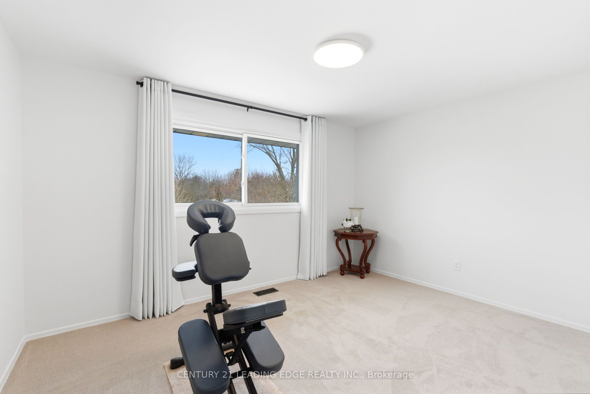581 Arnhem Drive Property Photo 26