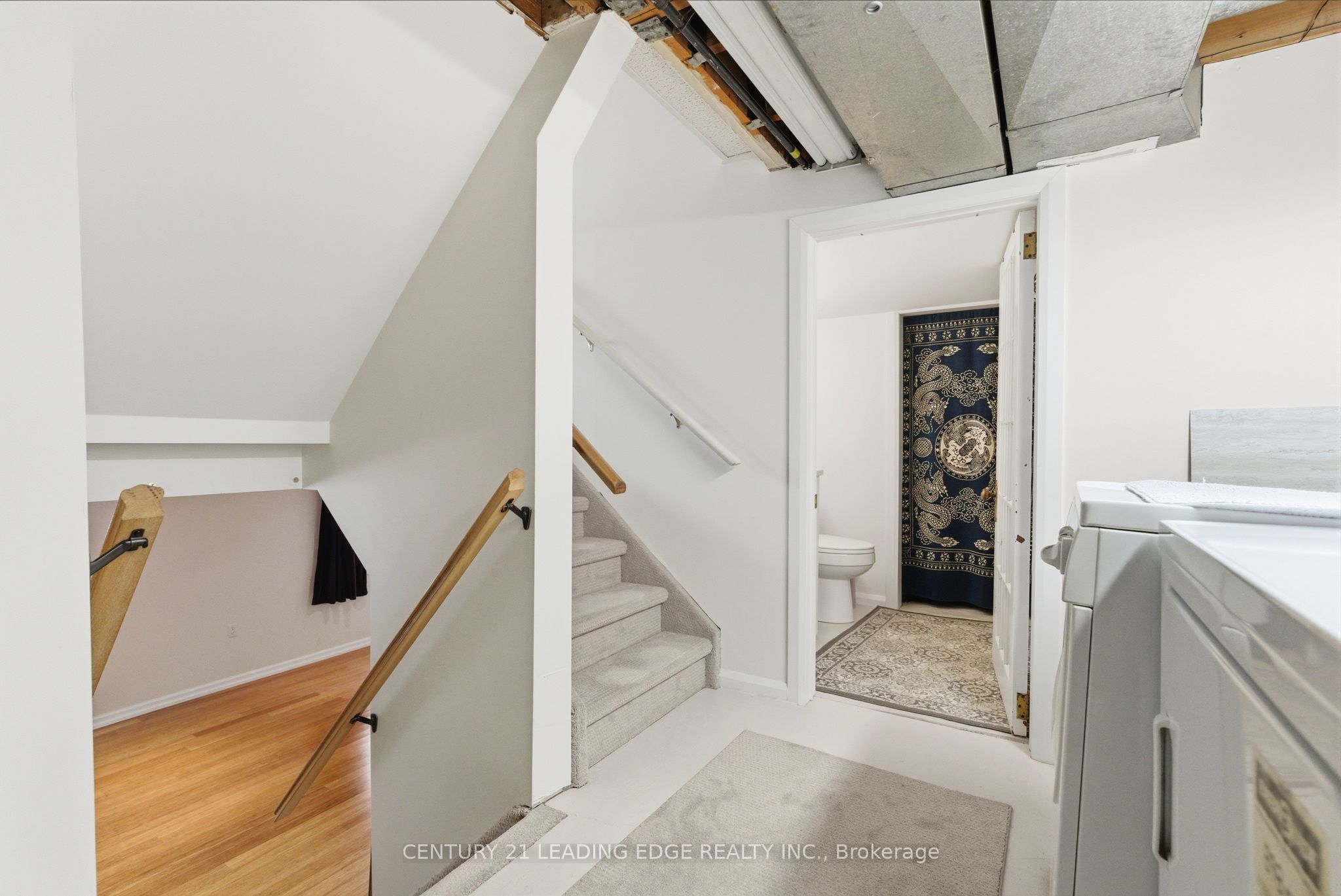 581 Arnhem Drive Property Photo 31