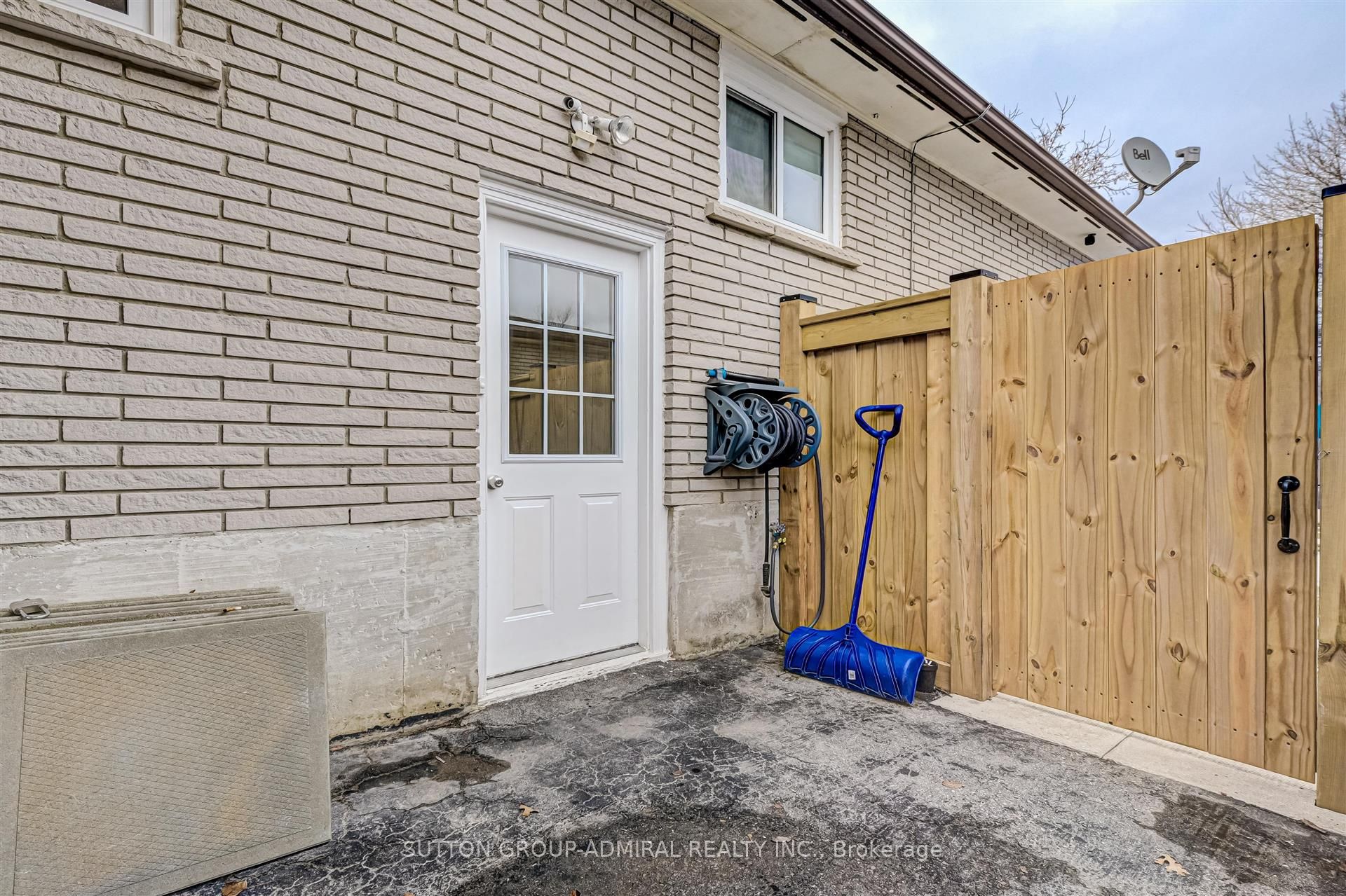 25 Strike Avenue Bsmnt Property Photo 2