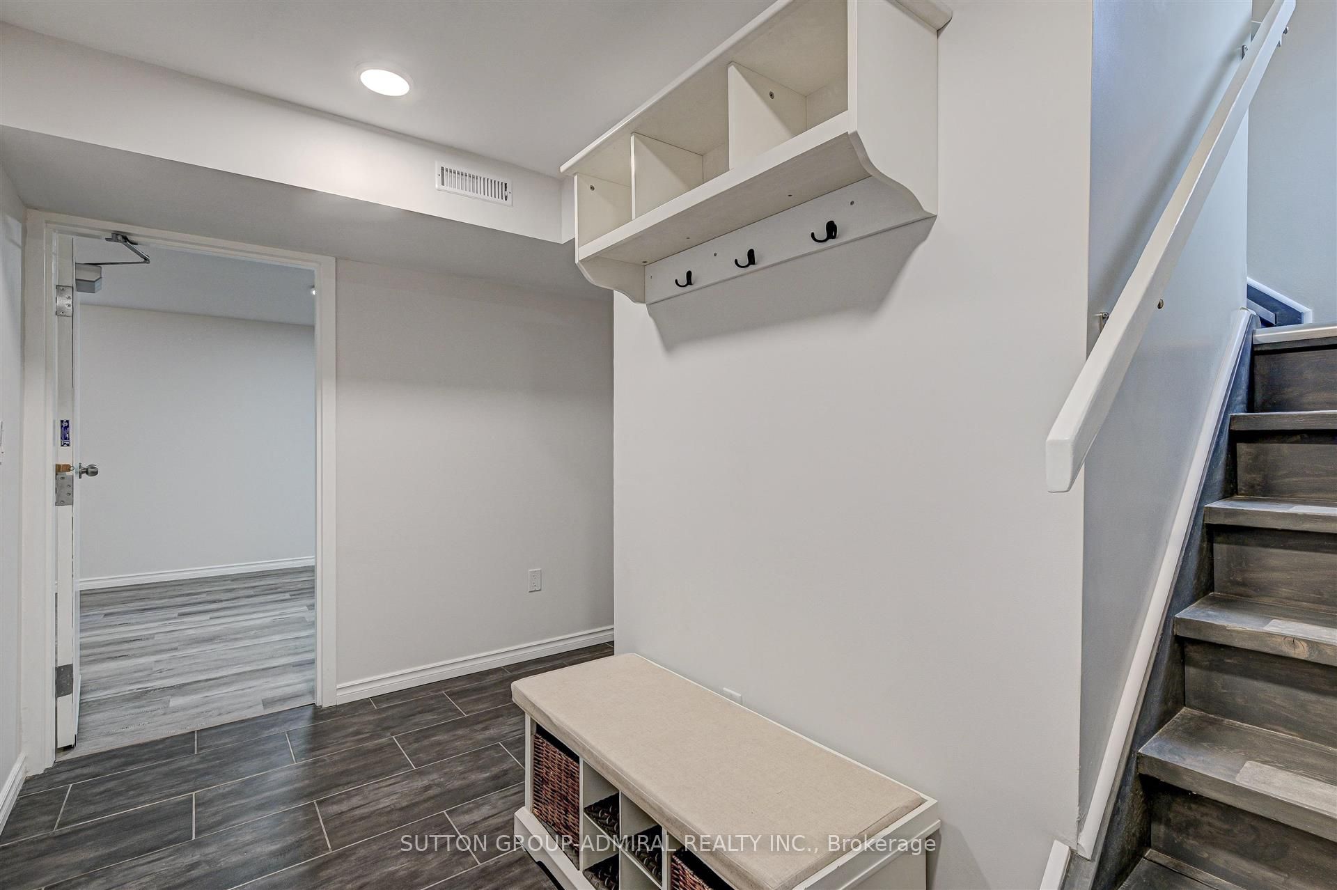 25 Strike Avenue Bsmnt Property Photo 3