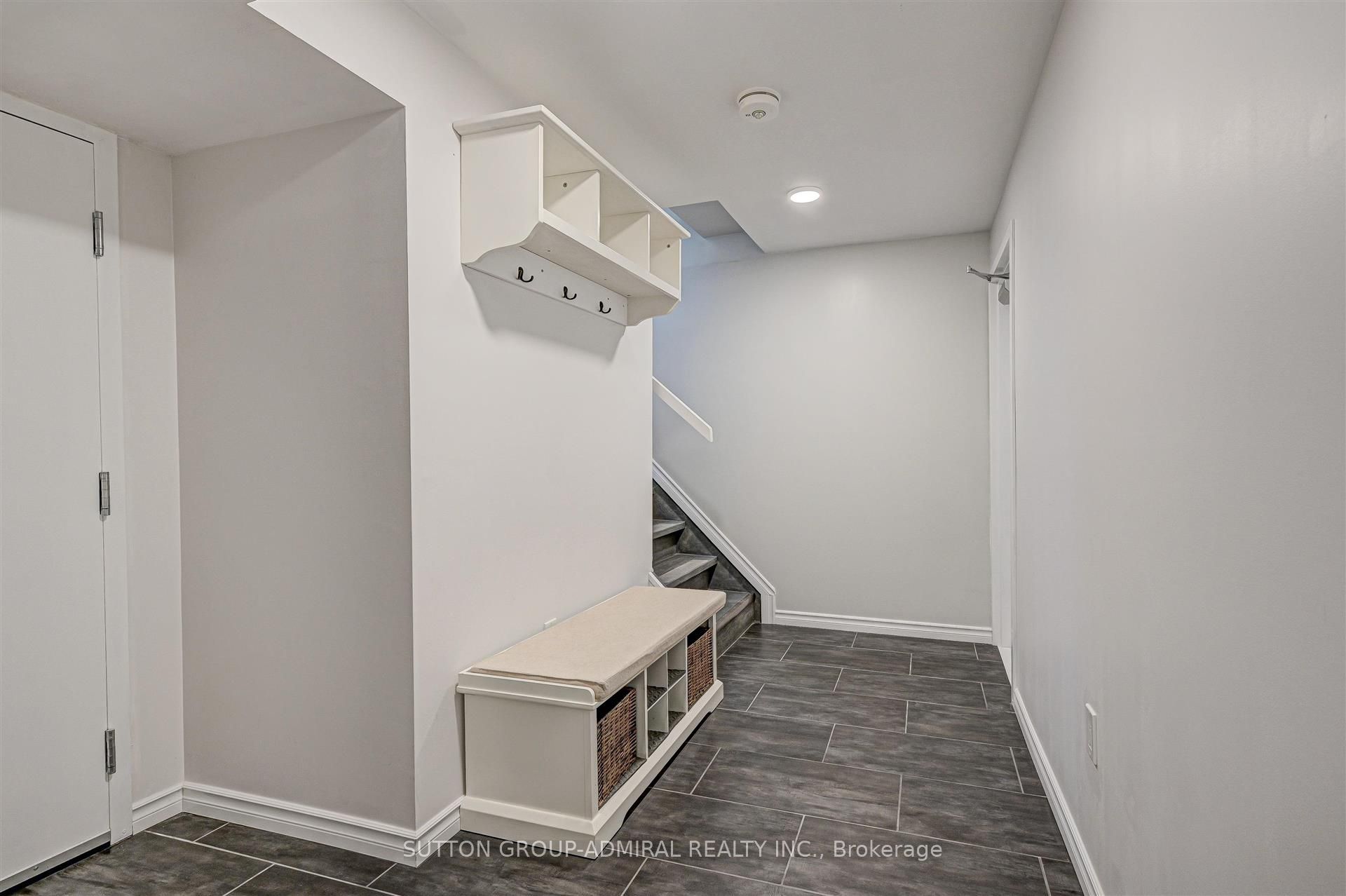 25 Strike Avenue Bsmnt Property Photo 4