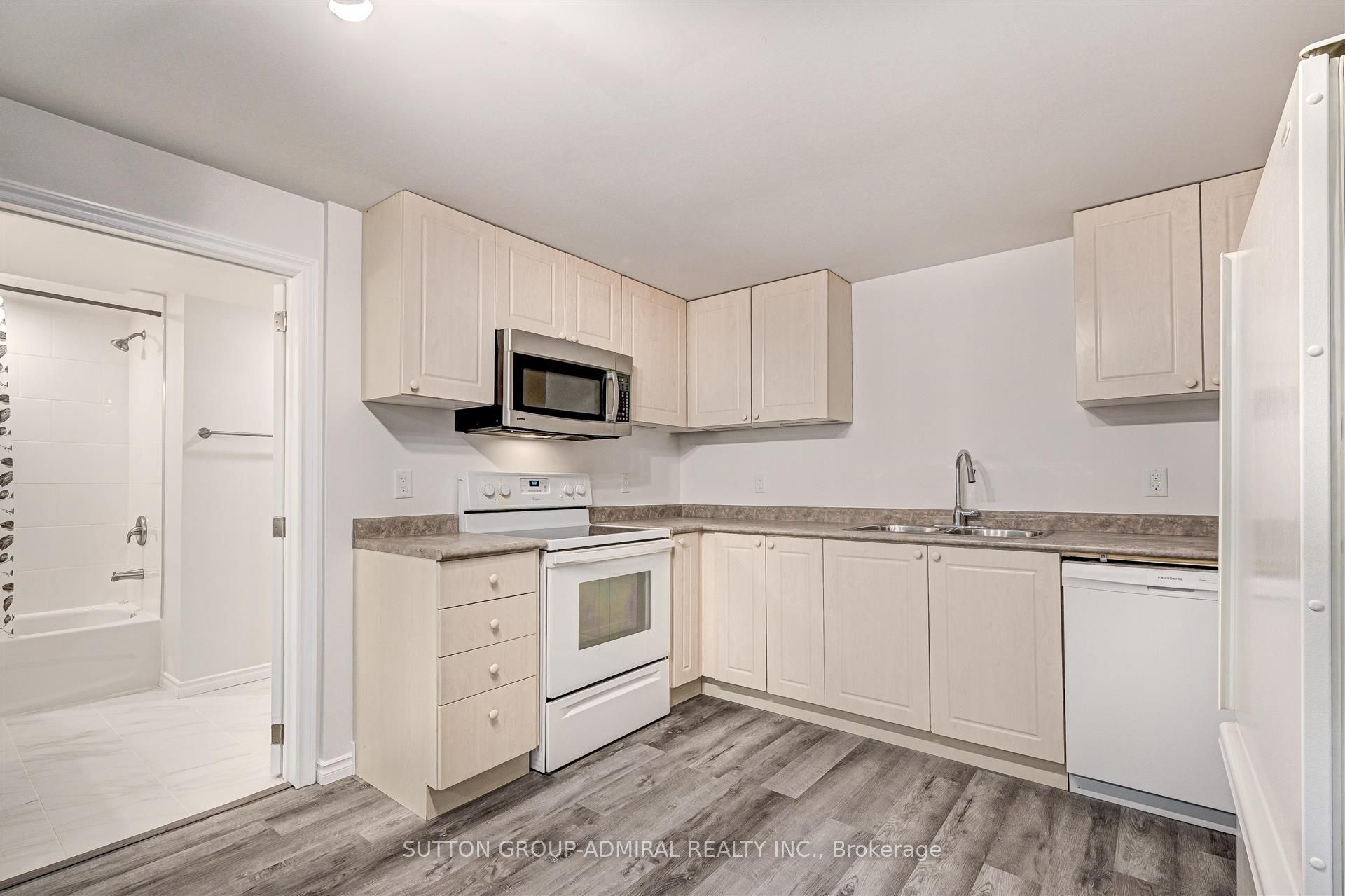 25 Strike Avenue Bsmnt Property Photo 5