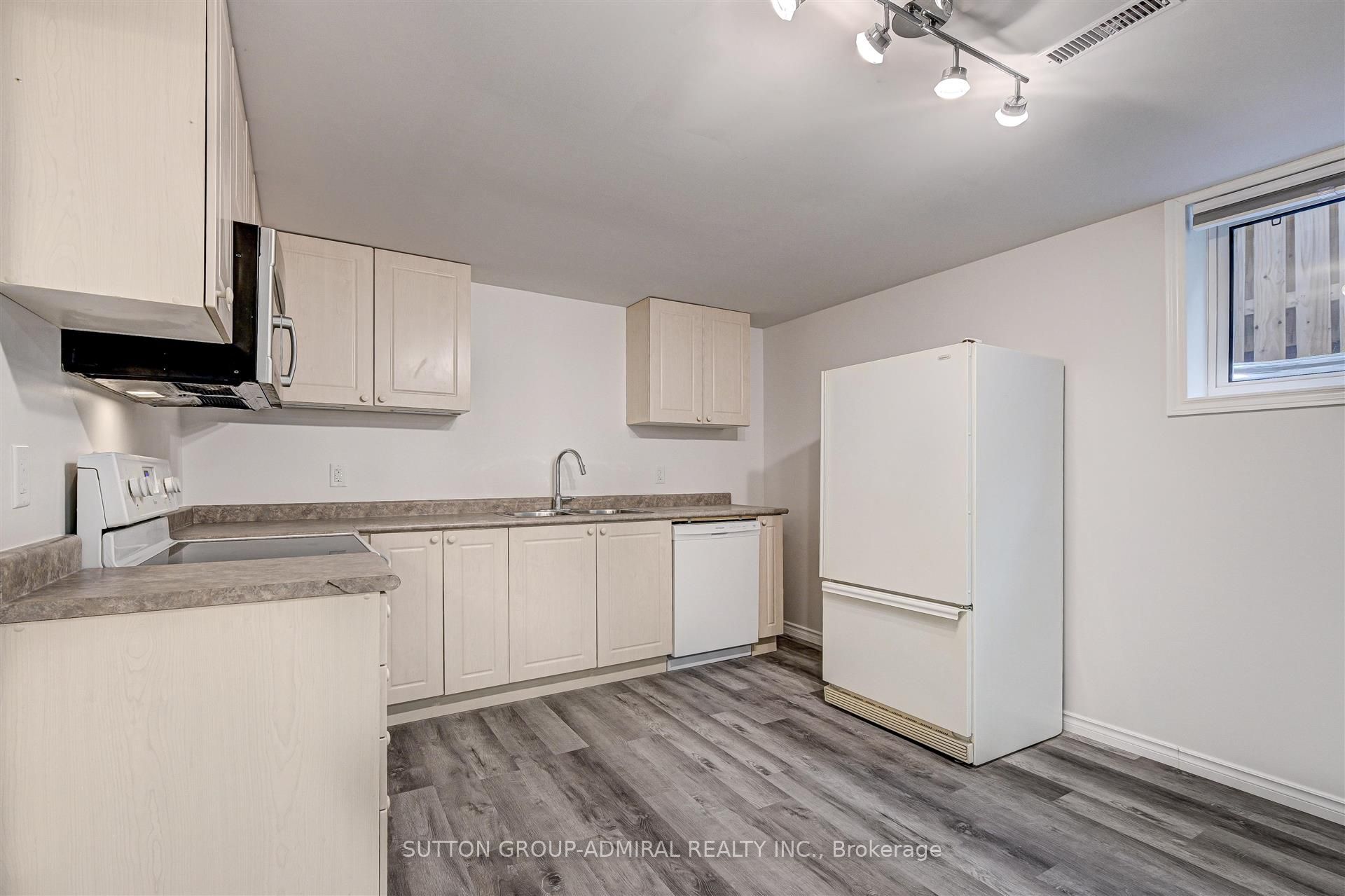 25 Strike Avenue Bsmnt Property Photo 6