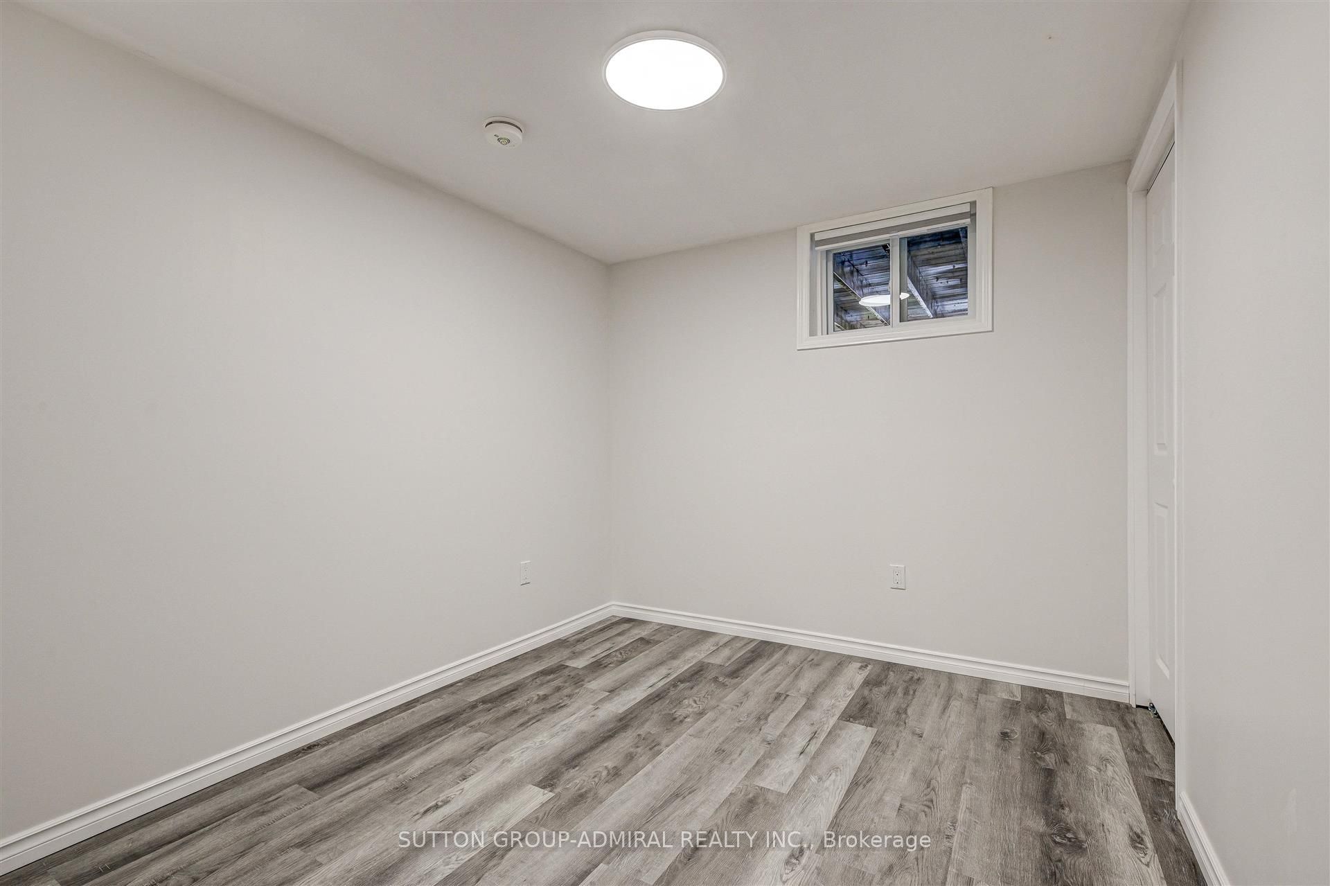 25 Strike Avenue Bsmnt Property Photo 12