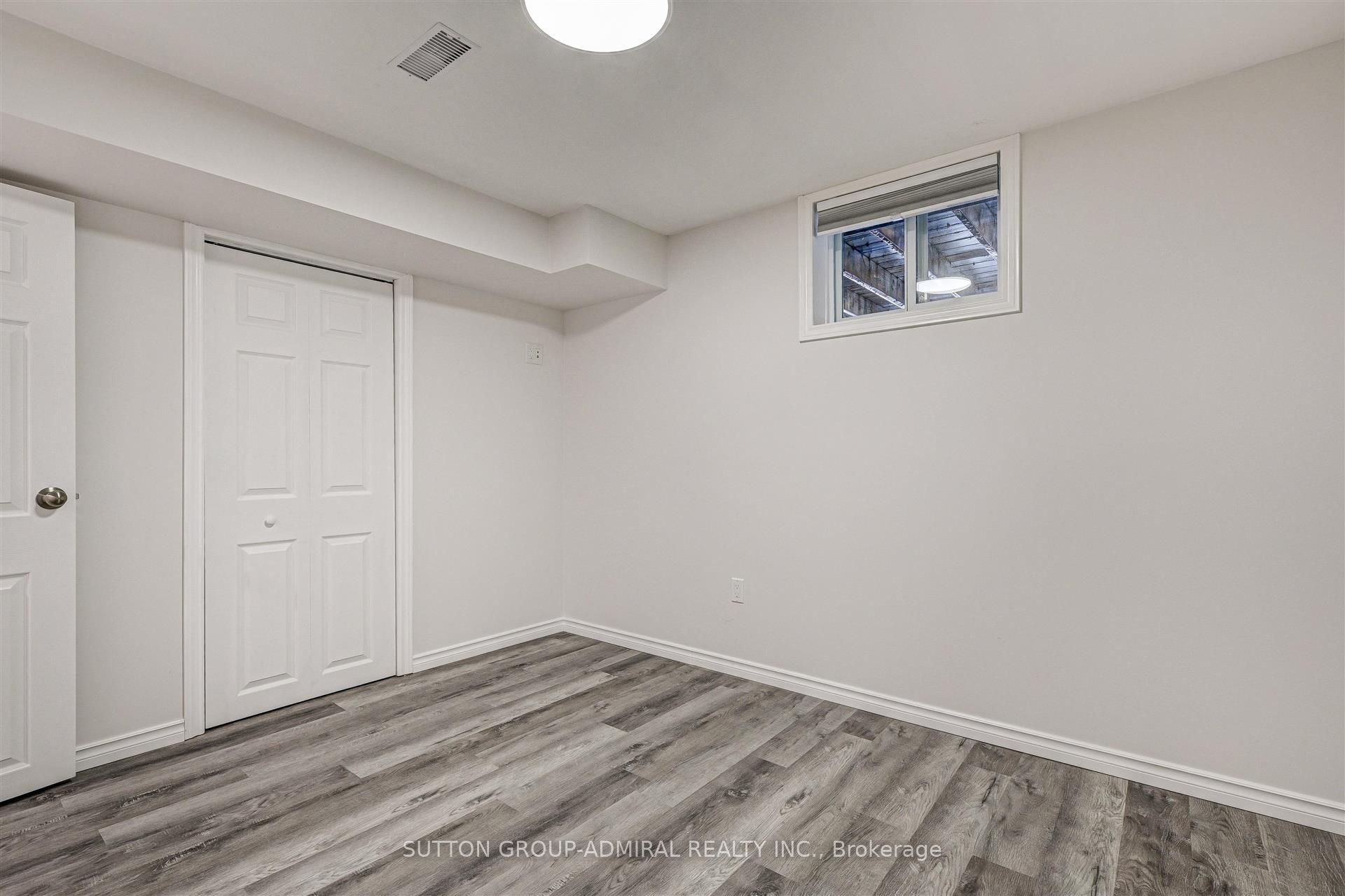 25 Strike Avenue Bsmnt Property Photo 14
