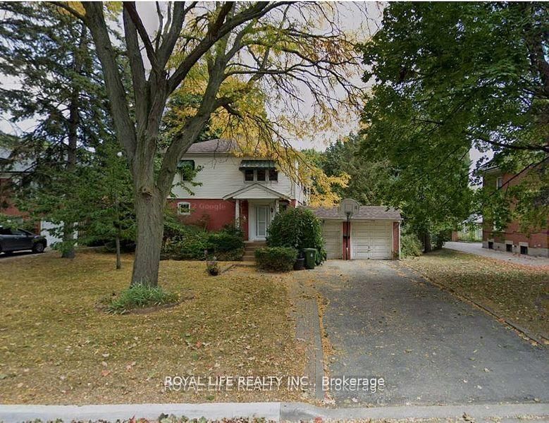 33 Agincourt Drive