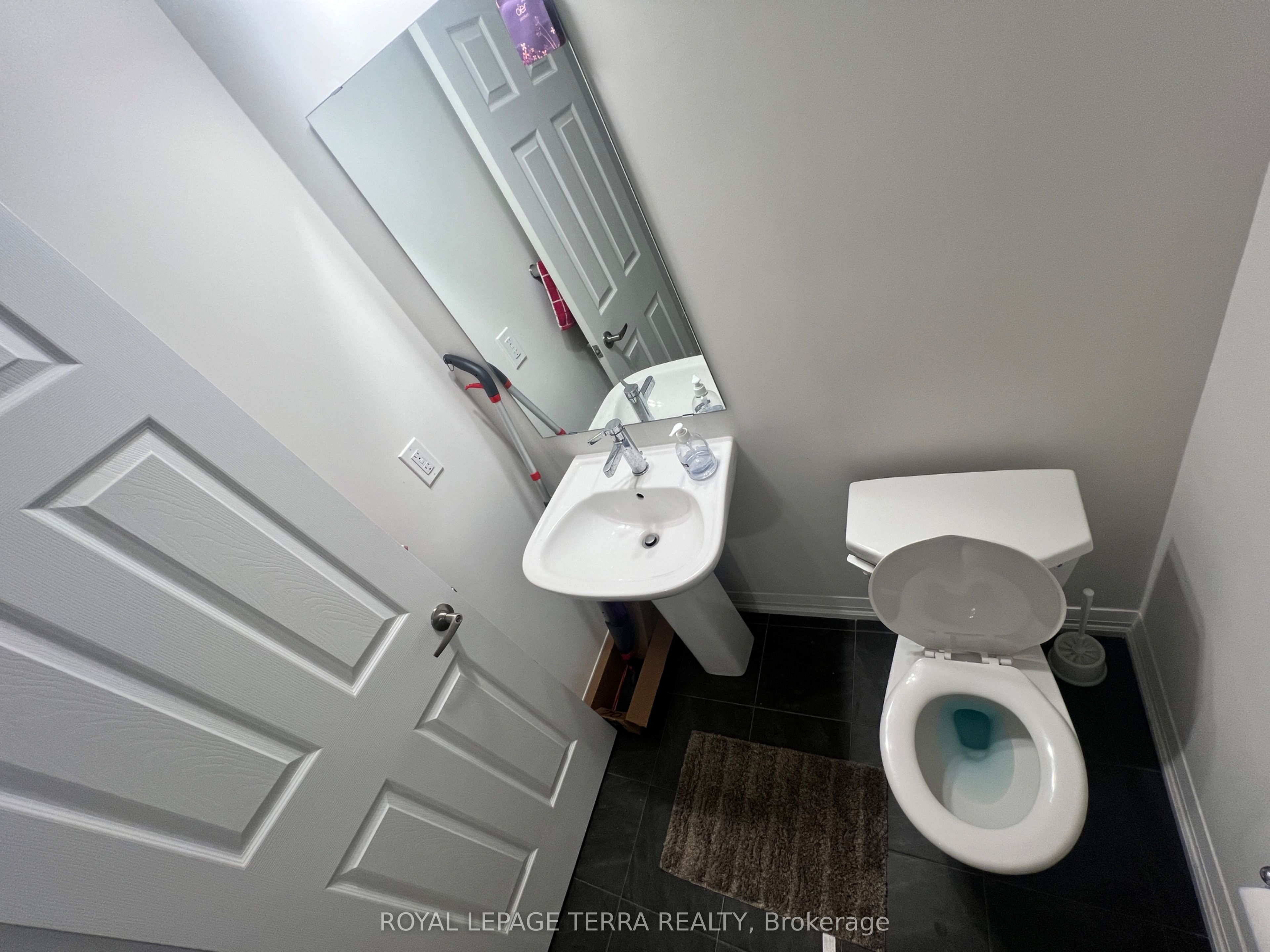 185 Royal Northern Path Property Photo 11