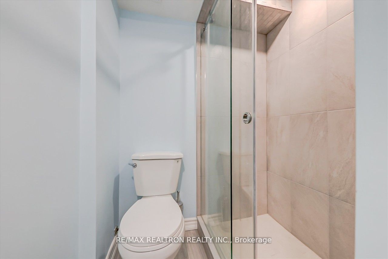 635 Beckworth Square Bsmt Property Photo 12