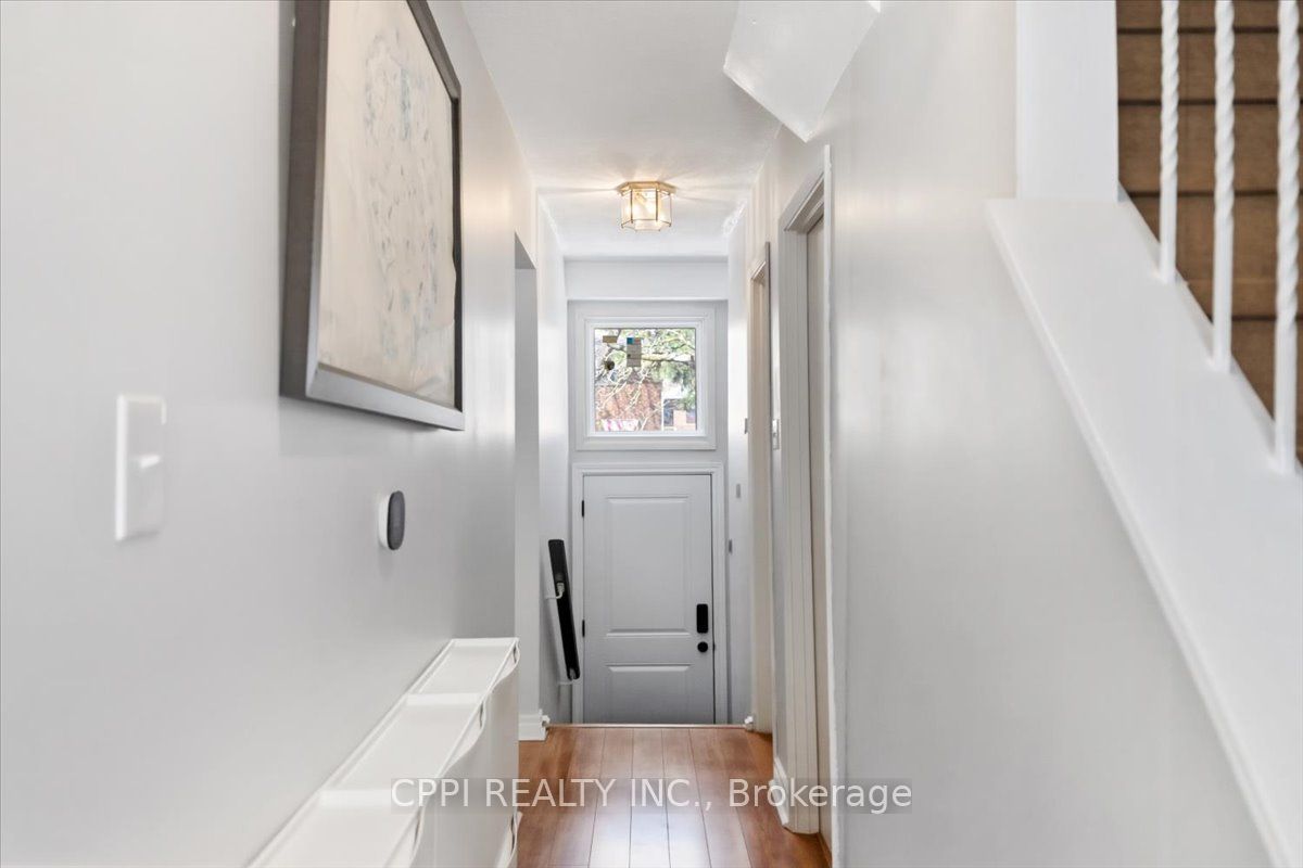 2 Davisbrook Boulevard 14 Property Photo 4