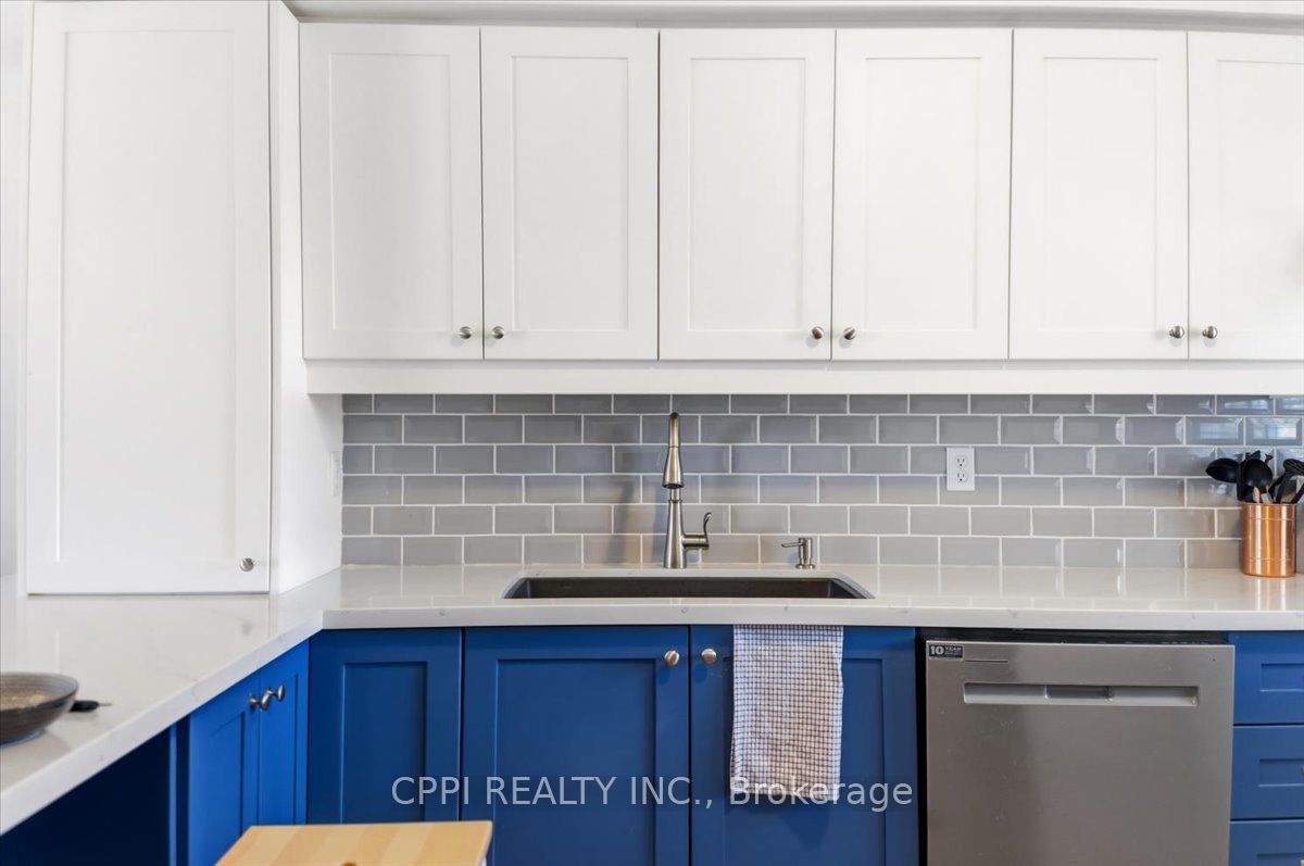 2 Davisbrook Boulevard 14 Property Photo 14