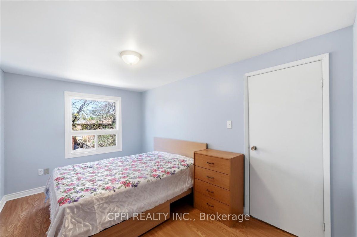 2 Davisbrook Boulevard 14 Property Photo 27