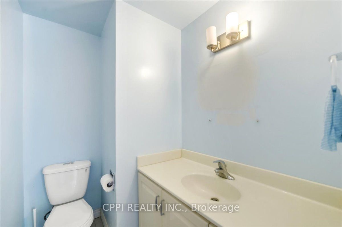 2 Davisbrook Boulevard 14 Property Photo 36
