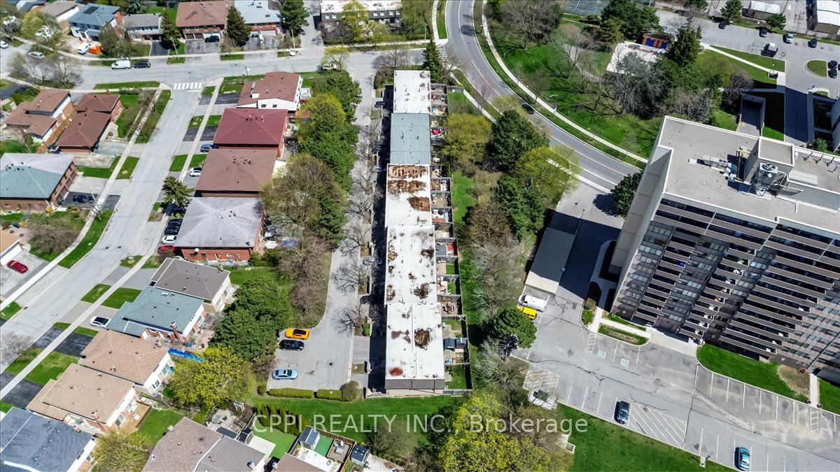 2 Davisbrook Boulevard 14 Property Photo 43