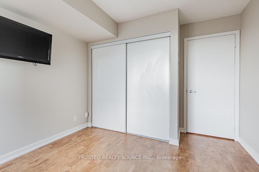 38 Lee Centre Drive 906 Property Photo 17