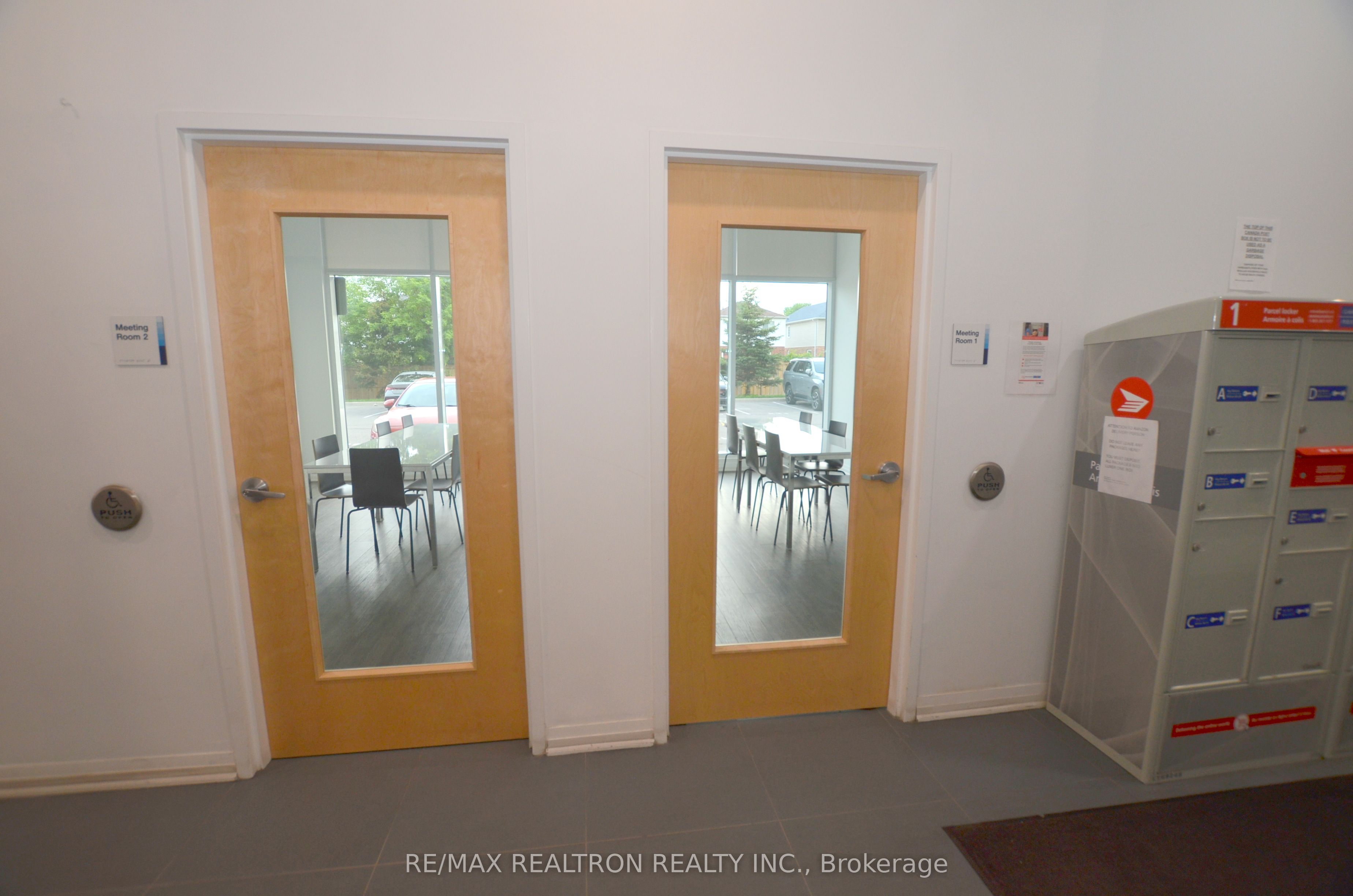 1900 Simcoe Street N 716 Property Photo 33