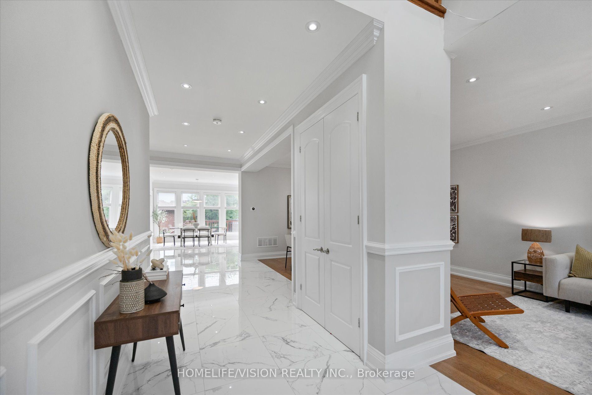 24 Cedar Brae Boulevard Property Photo 4