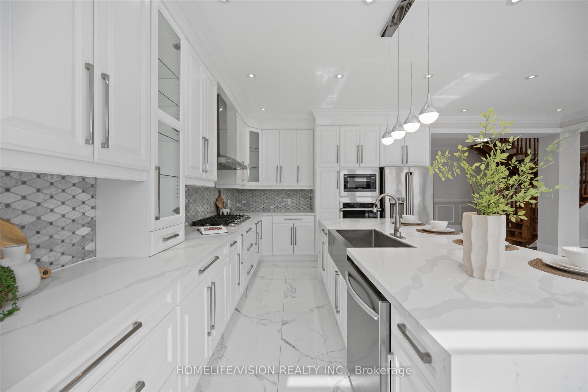 24 Cedar Brae Boulevard Property Photo 14