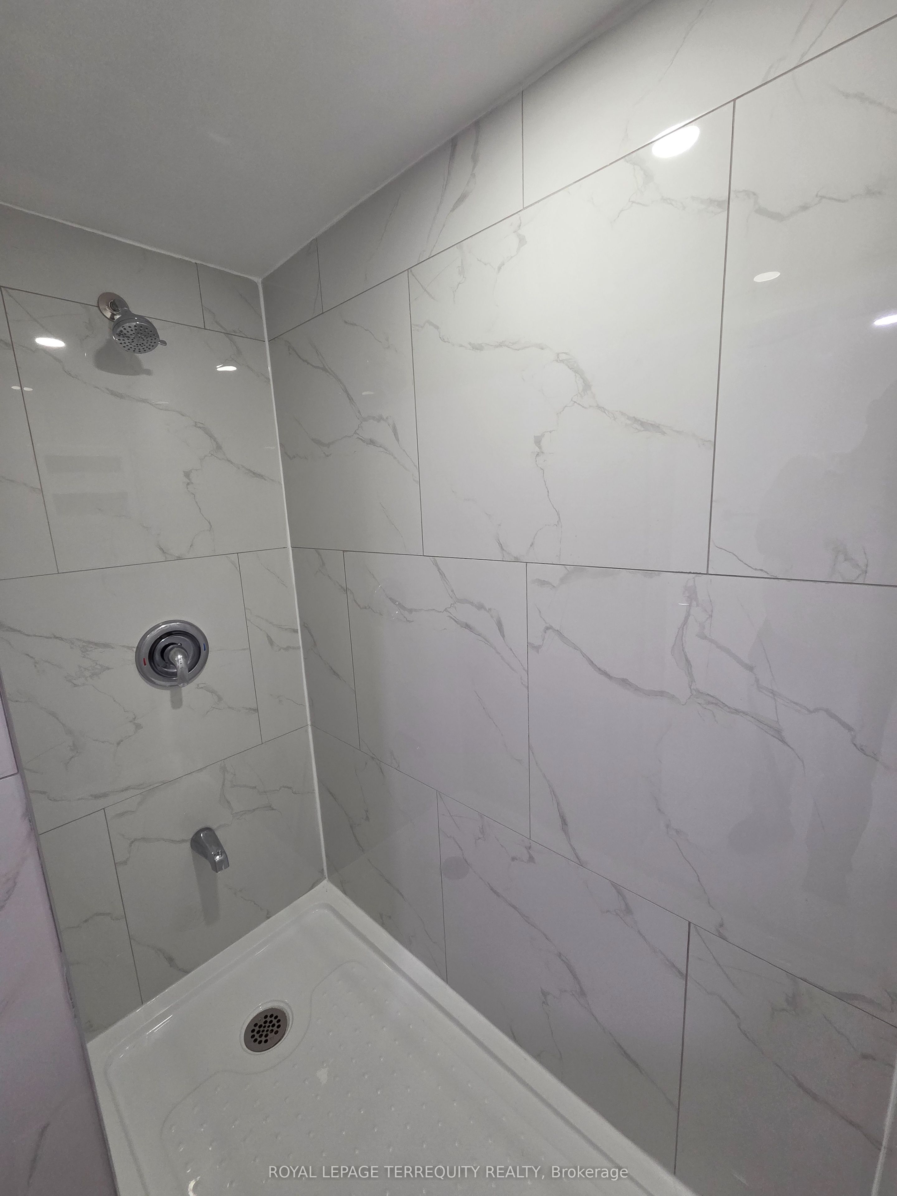 214 Clonmore Drive Property Photo 3