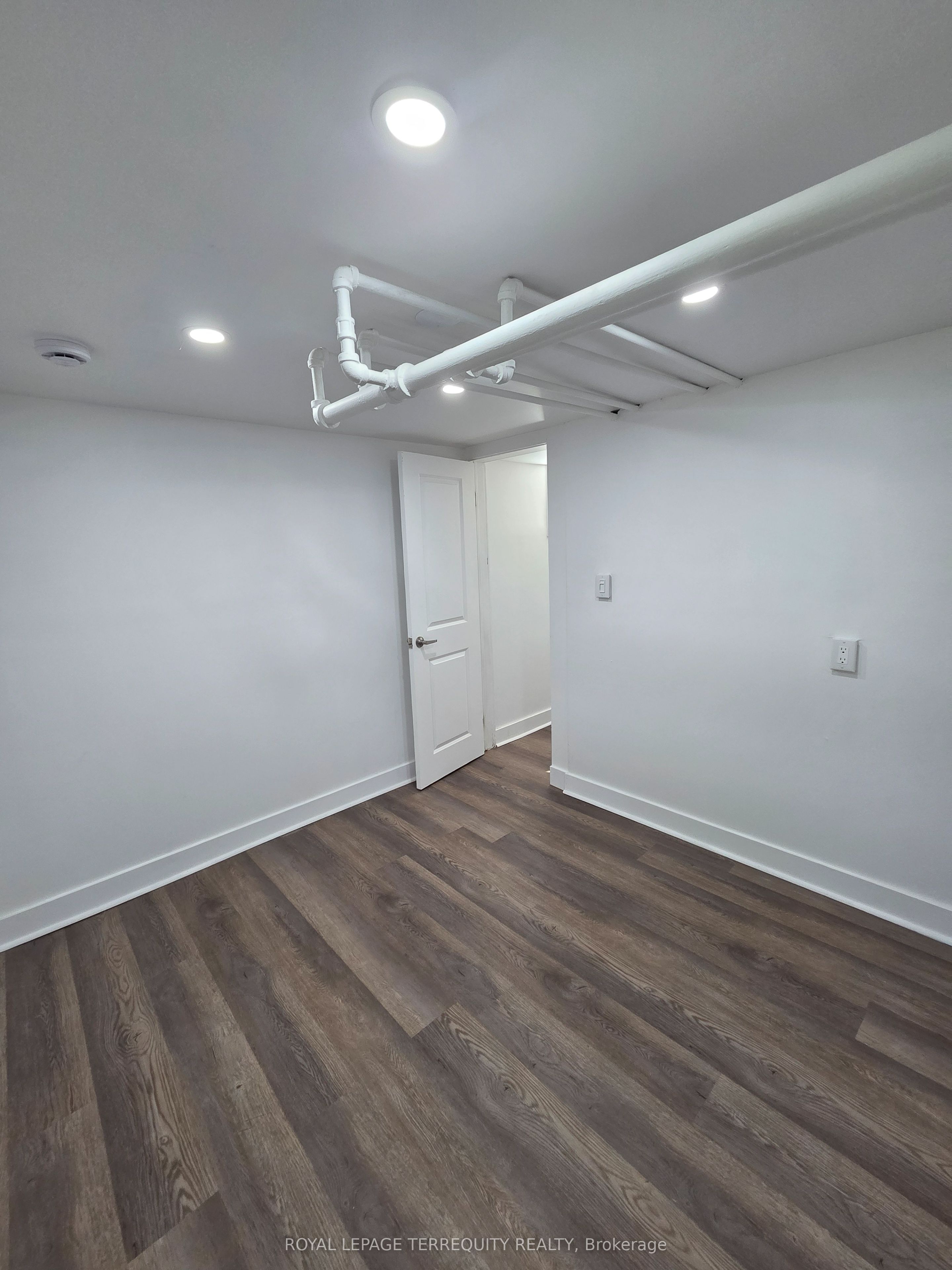 214 Clonmore Drive Property Photo 10