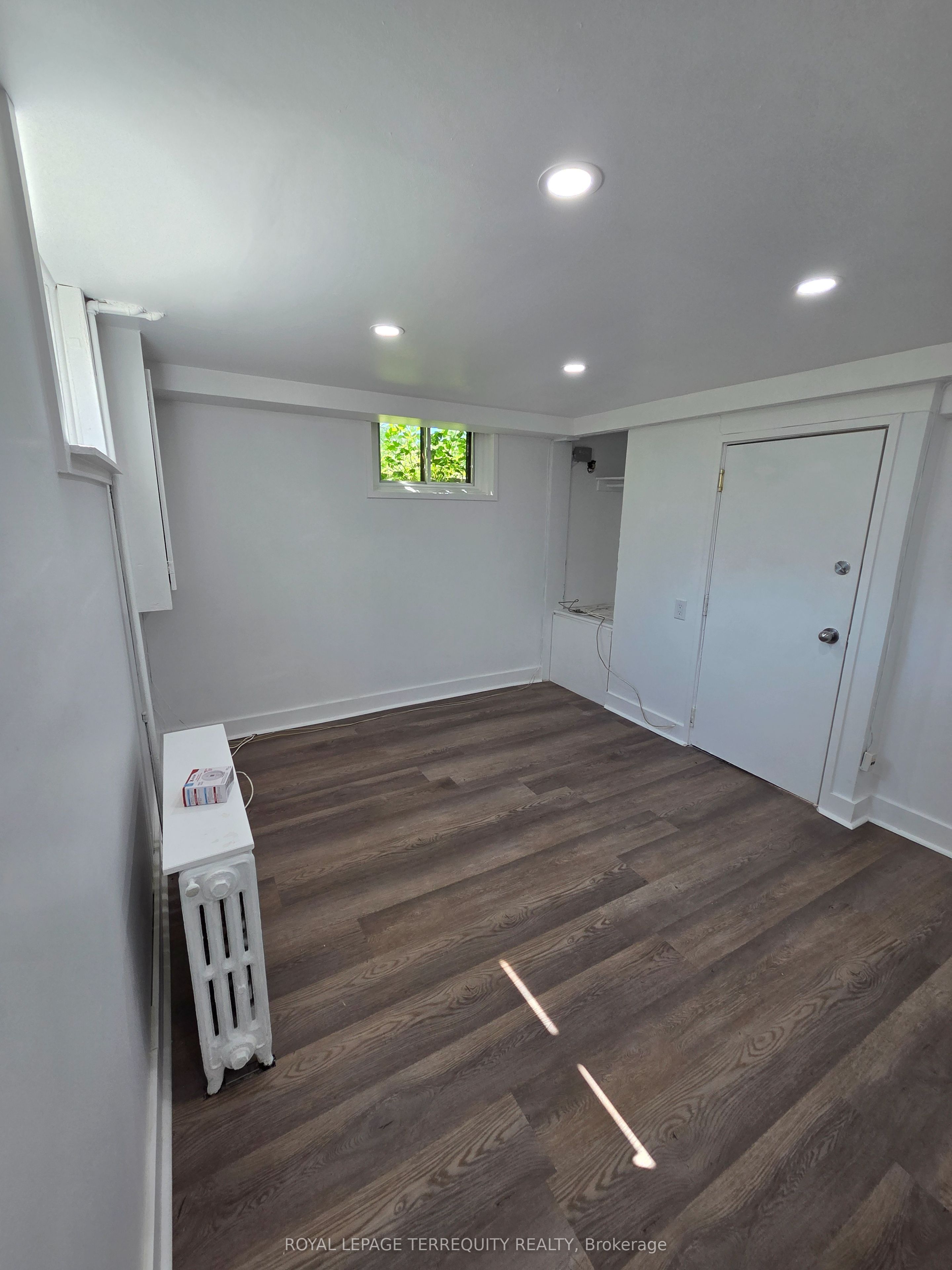 214 Clonmore Drive Property Photo 11