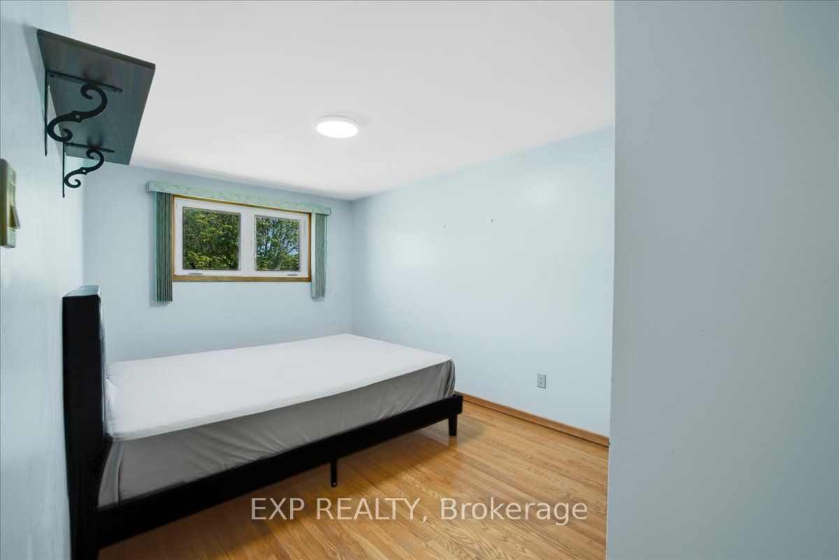 376 Surrey Drive Property Photo 19