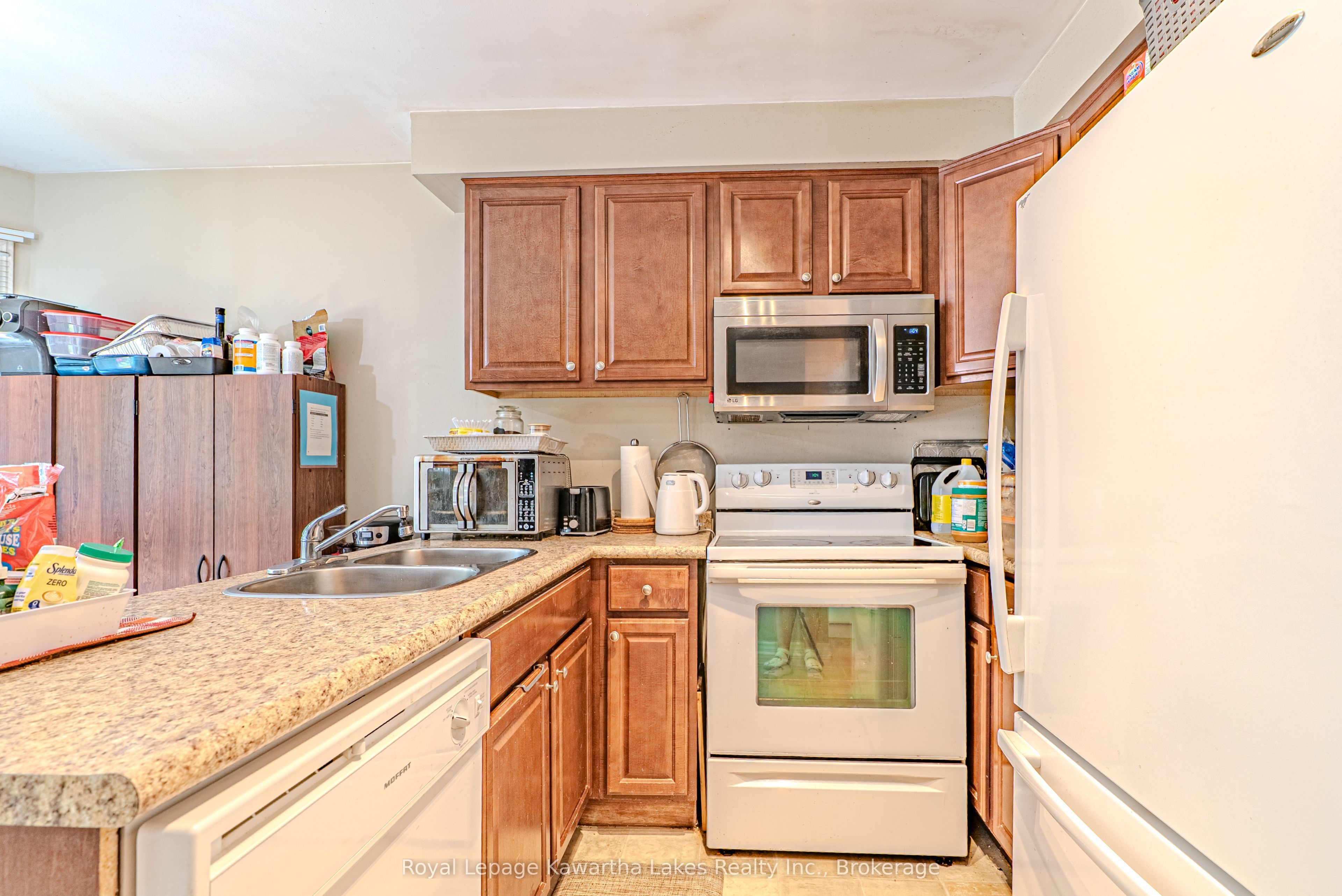 38 Lipton Crescent Property Photo 14