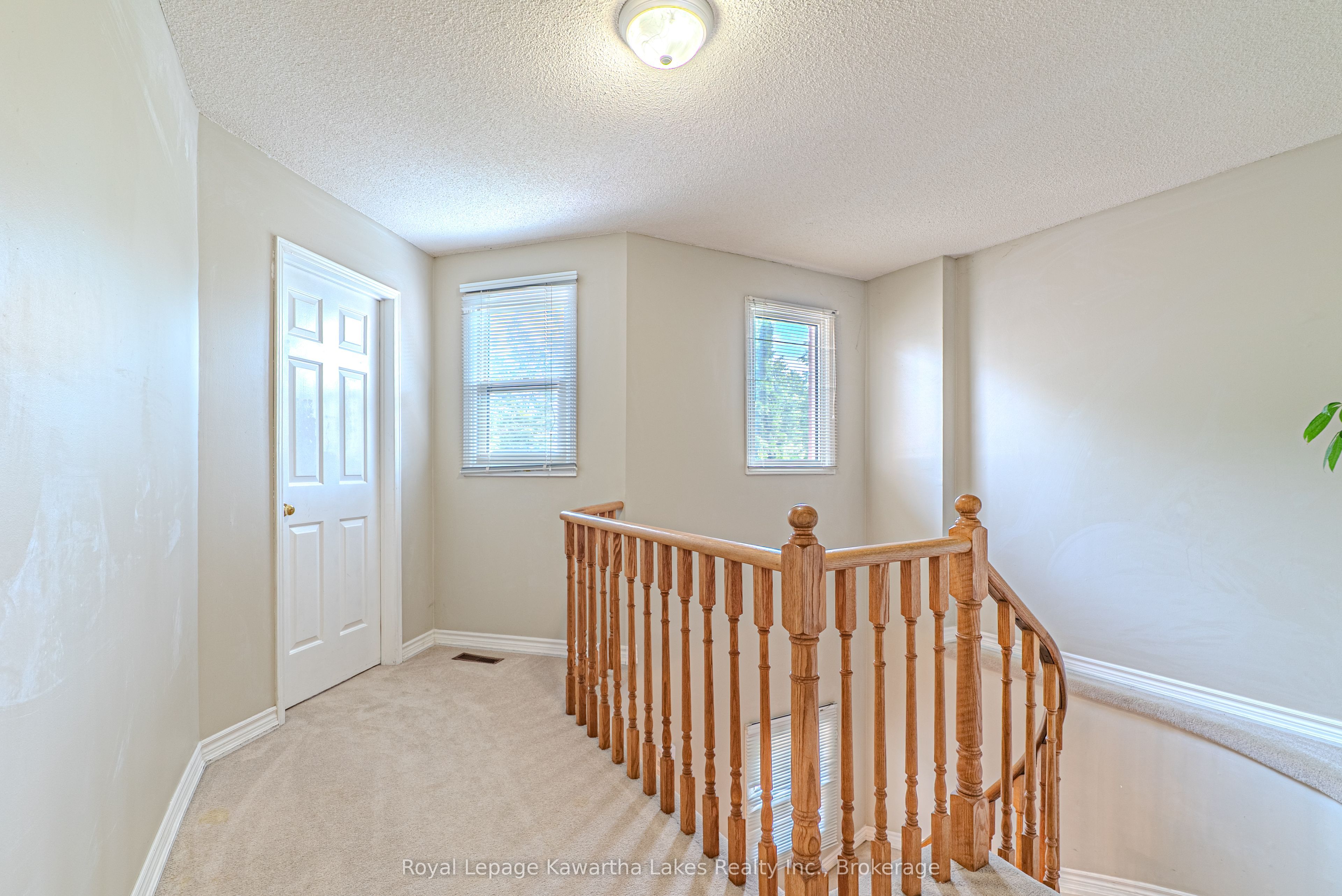 38 Lipton Crescent Property Photo 17