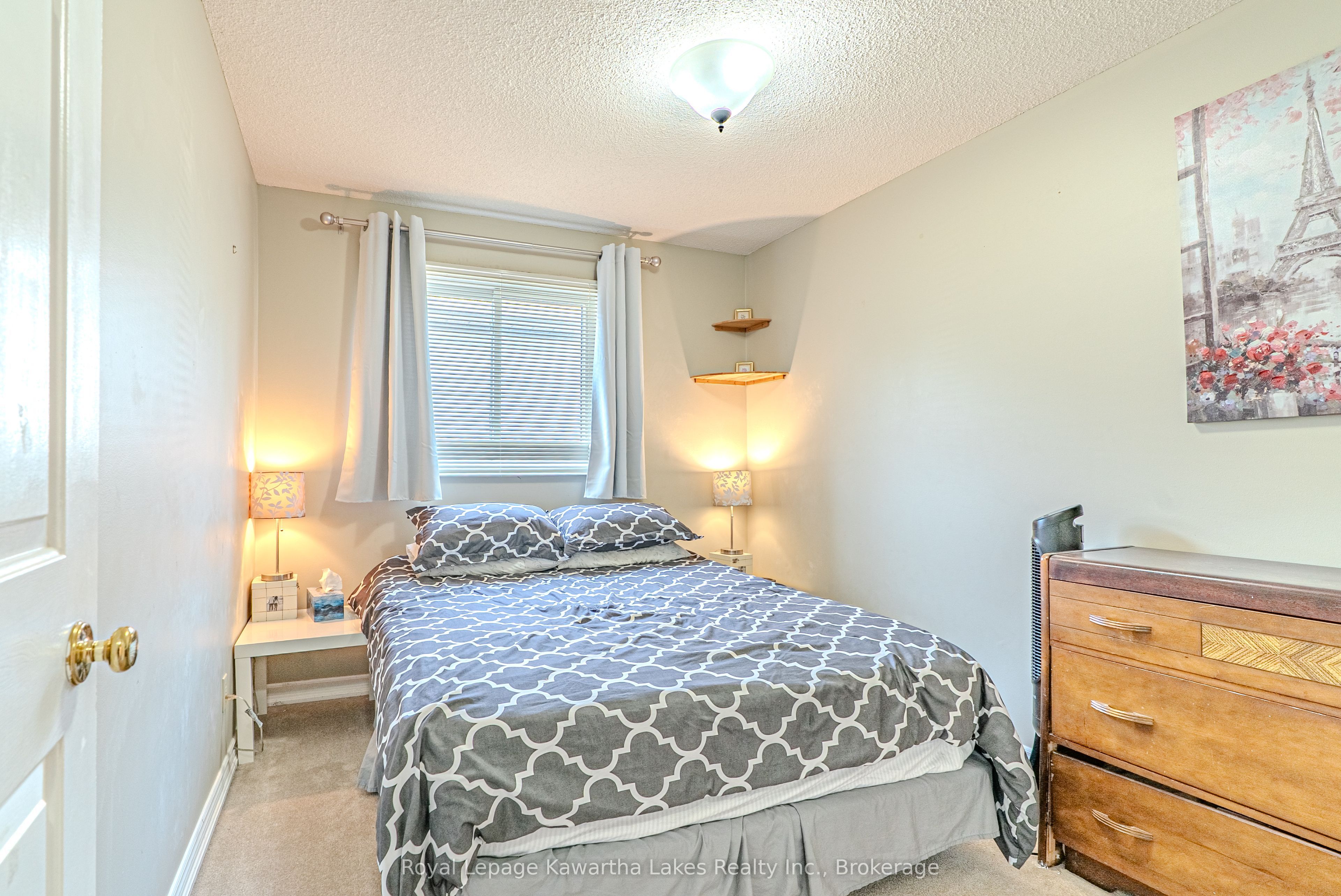 38 Lipton Crescent Property Photo 21