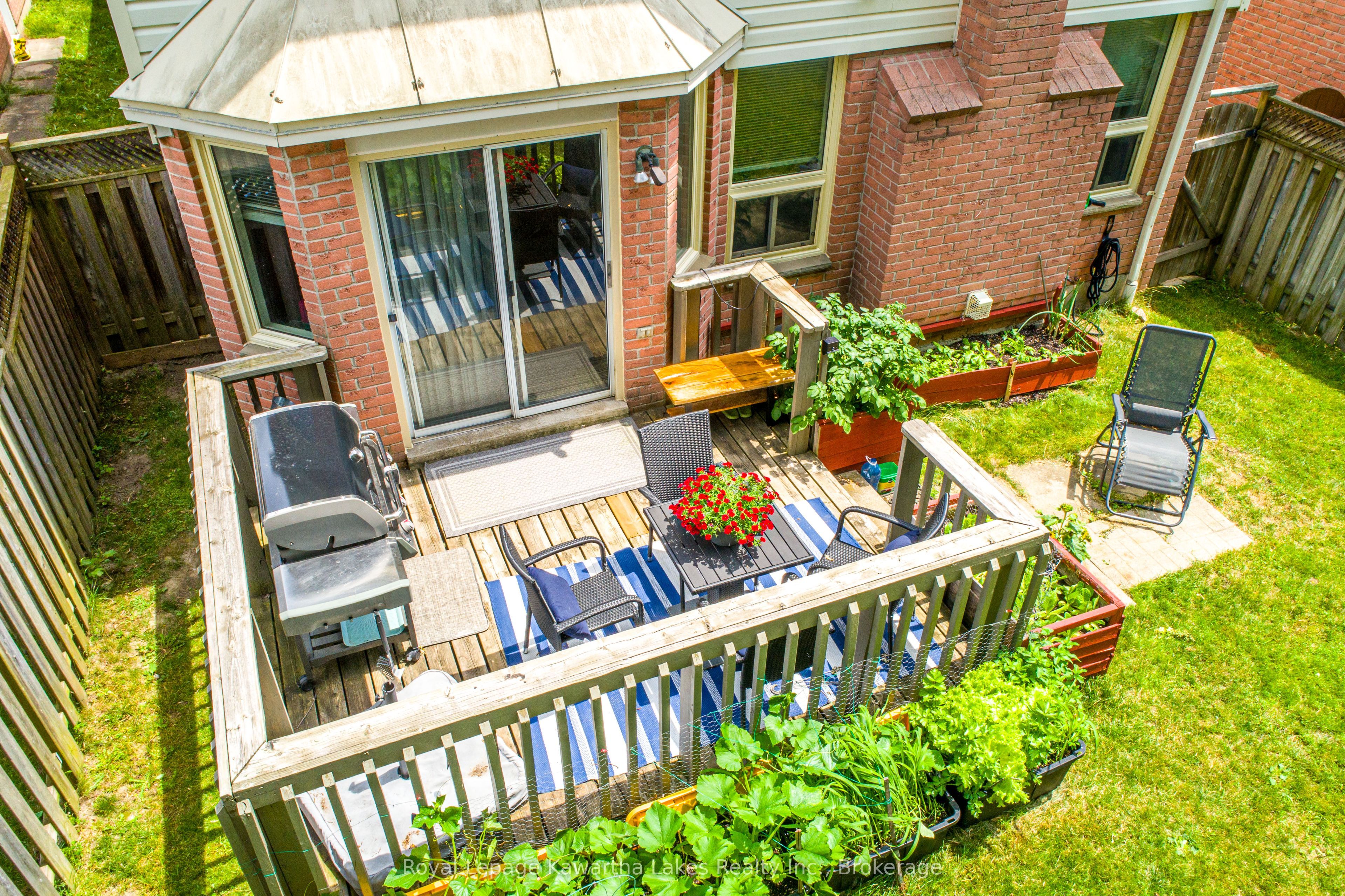 38 Lipton Crescent Property Photo 27
