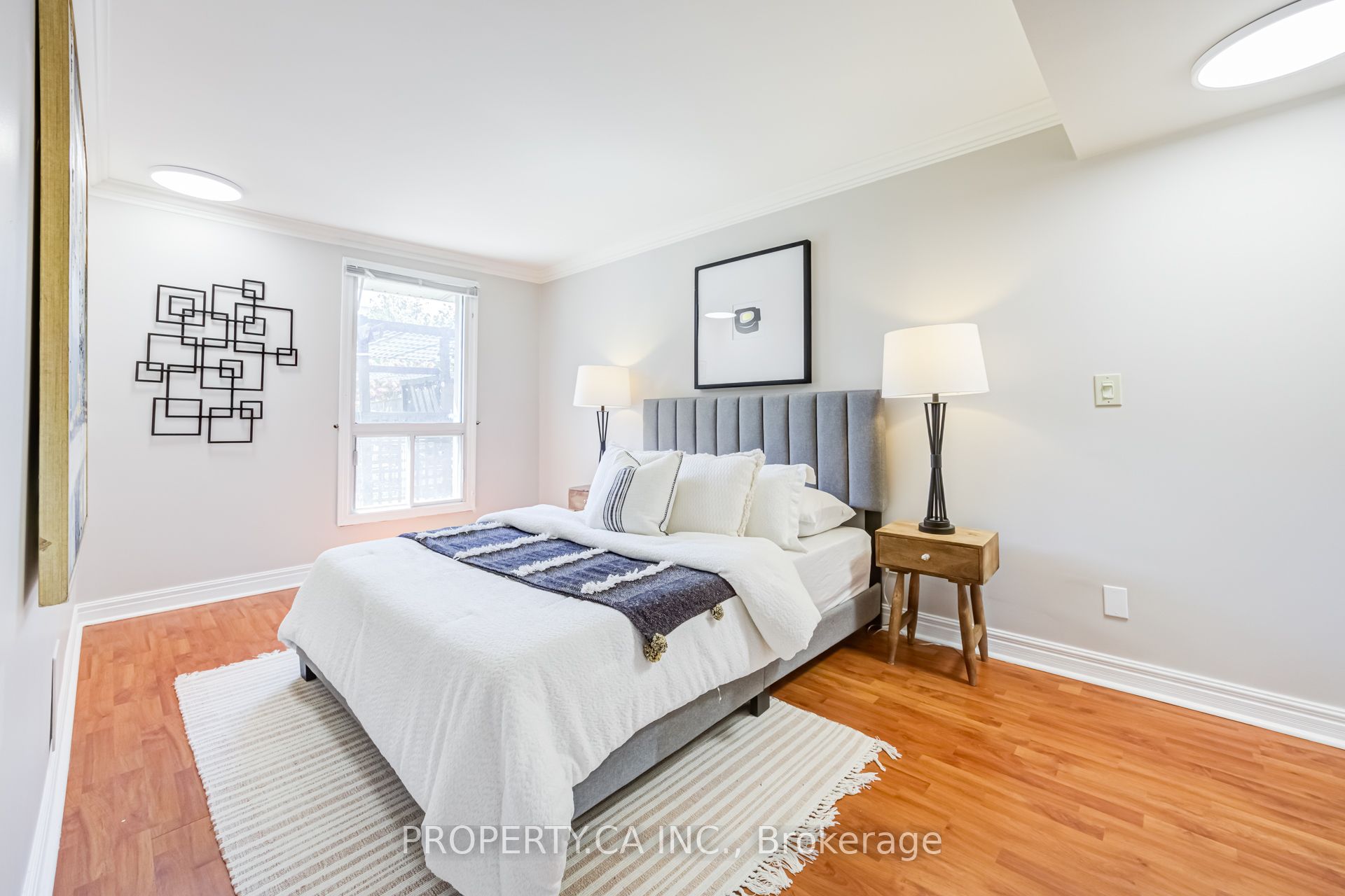 566 Rougemount Drive Property Photo 14
