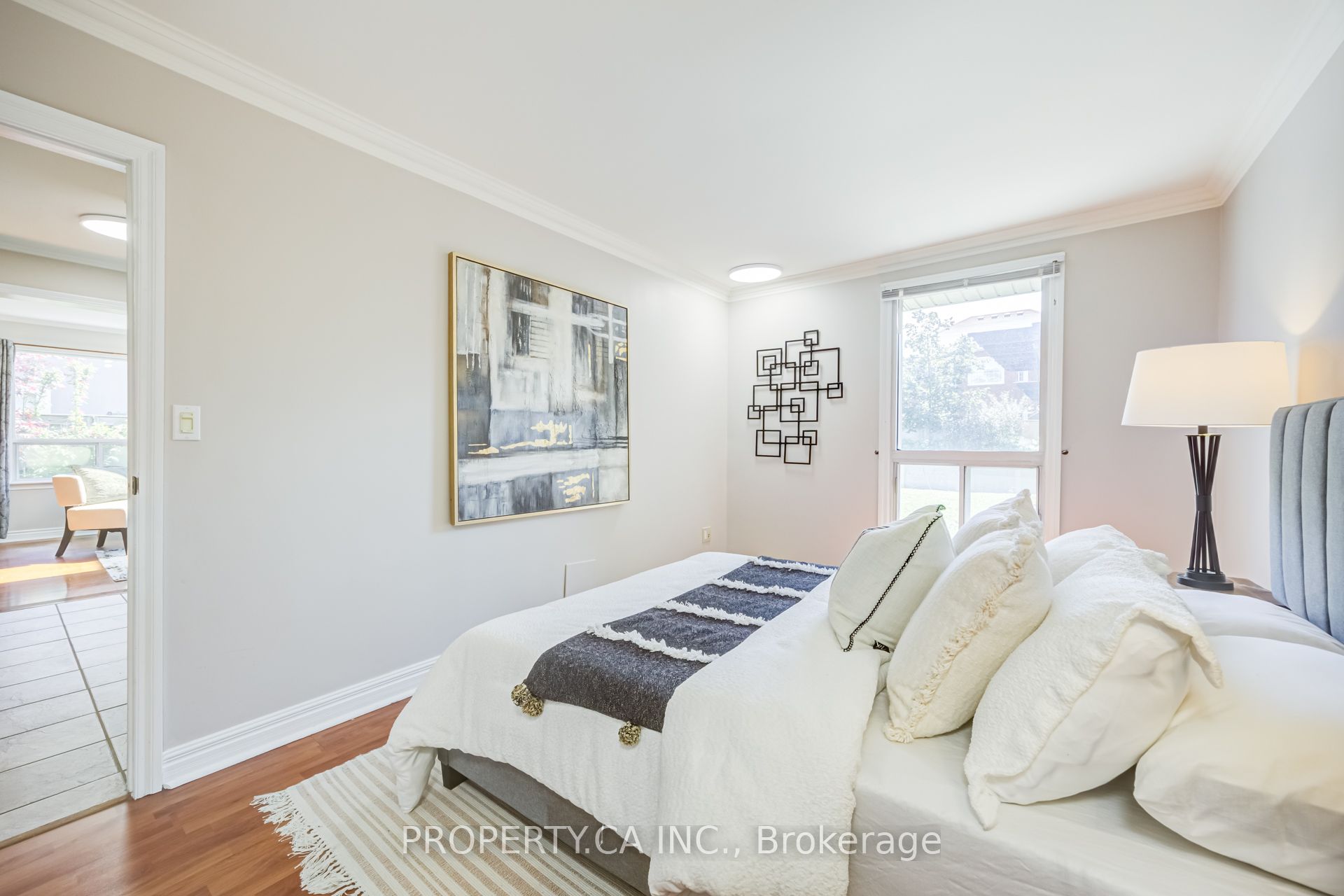 566 Rougemount Drive Property Photo 15