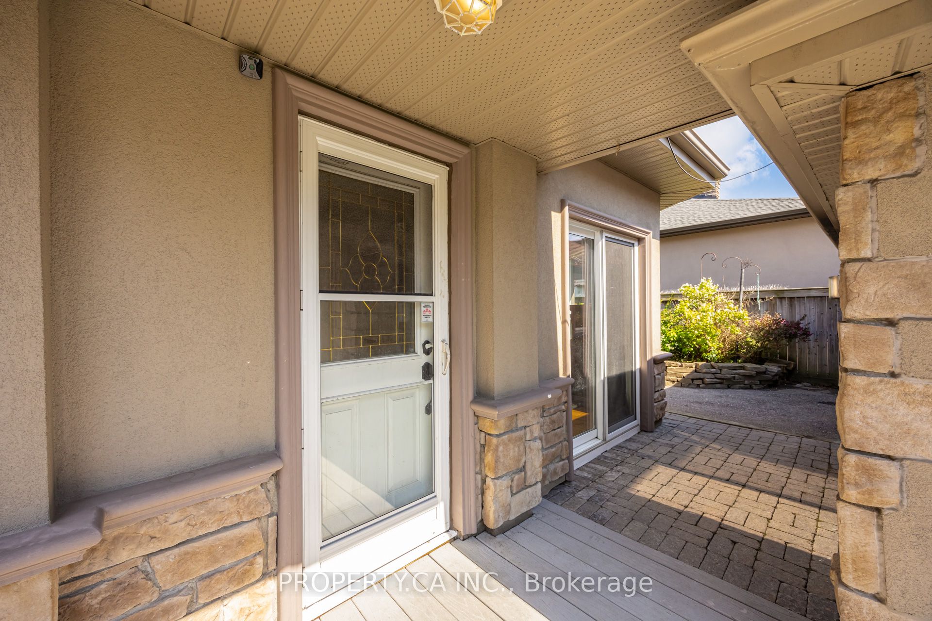 566 Rougemount Drive Property Photo 29