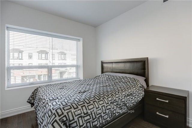 683 Danforth Avenue 201 Property Photo 10