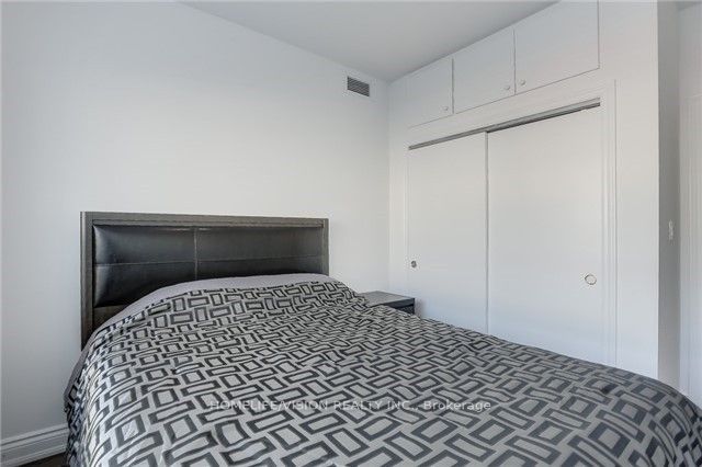 683 Danforth Avenue 201 Property Photo 11