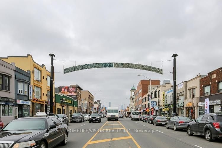 683 Danforth Avenue 201 Property Photo 13