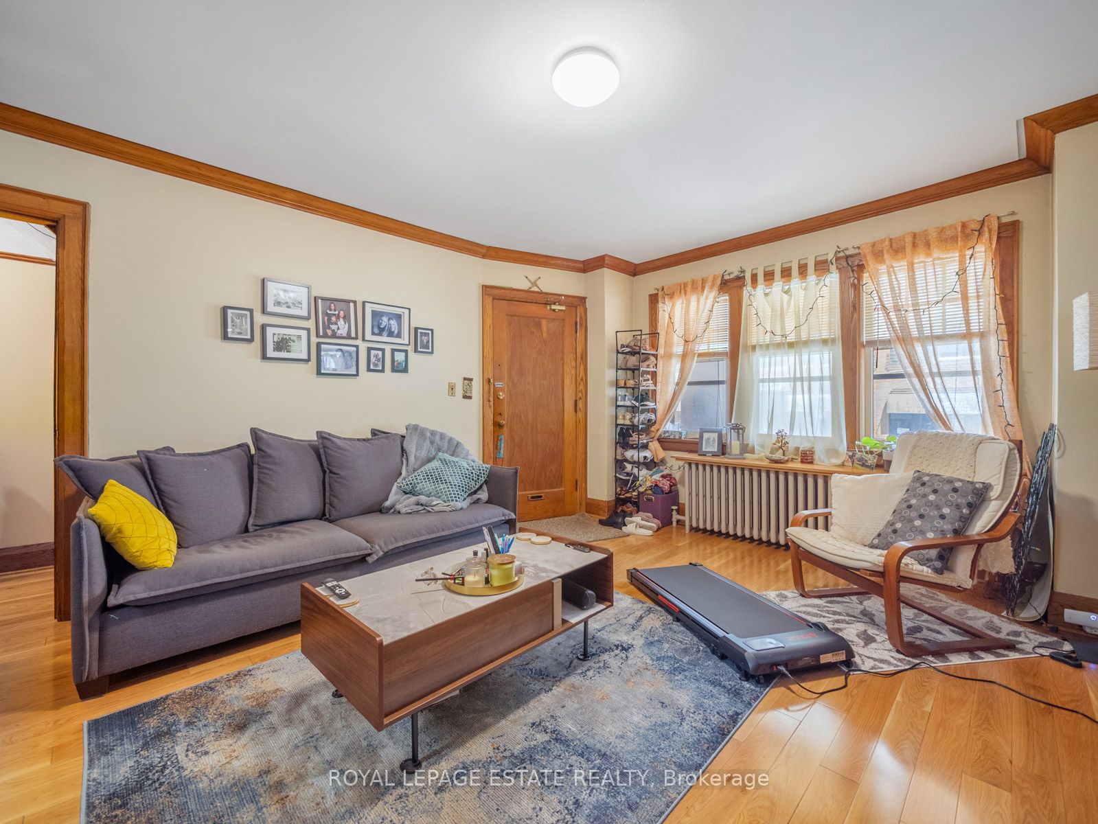 2275 Queen Street E Property Photo 7