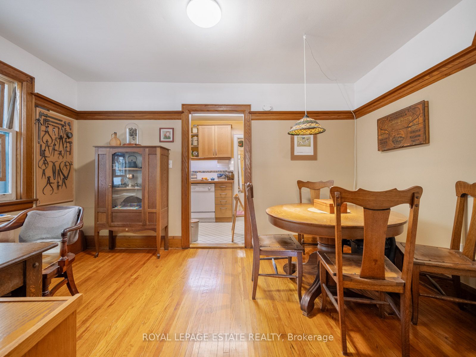 2275 Queen Street E Property Photo 23
