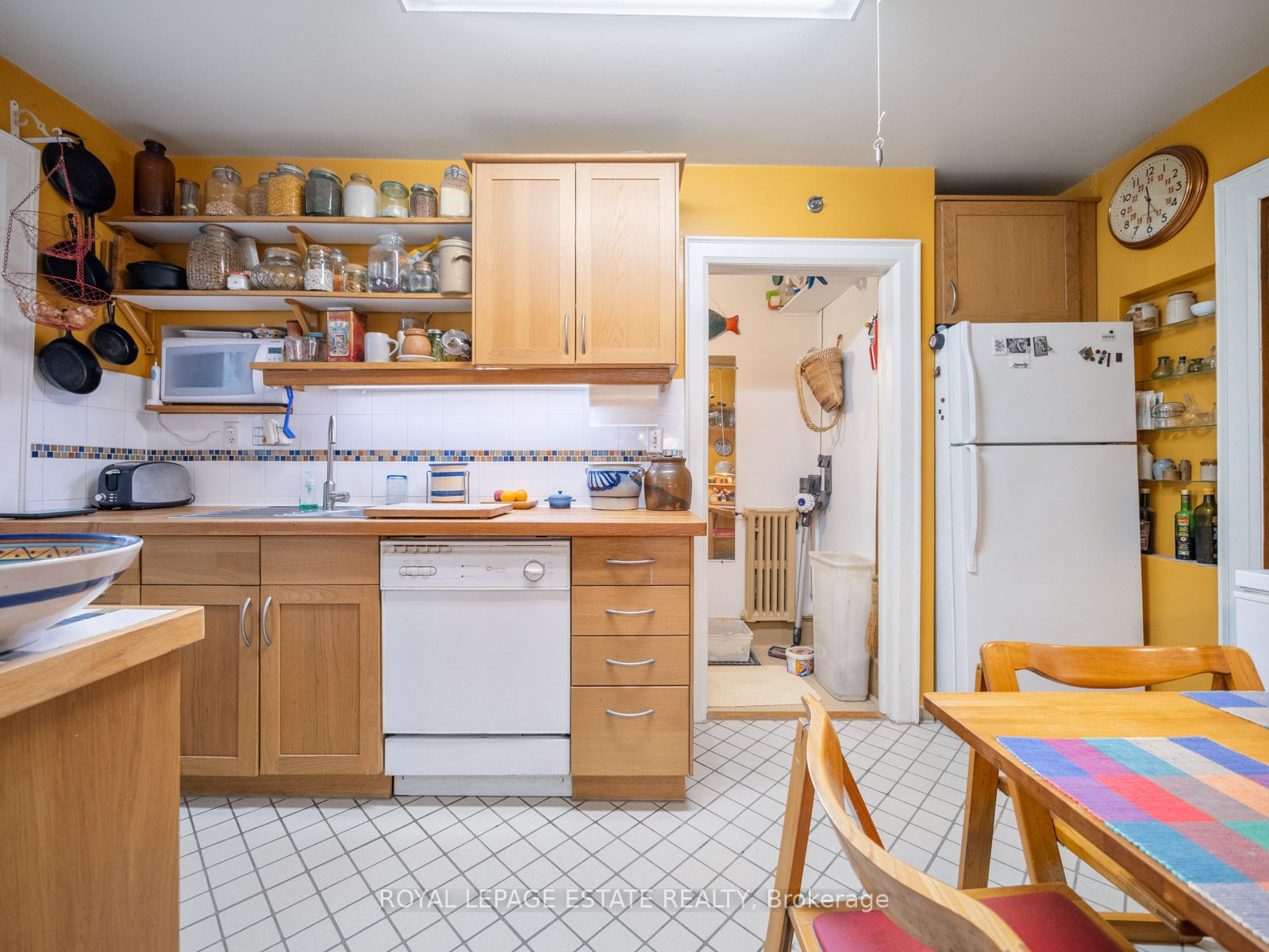 2275 Queen Street E Property Photo 25