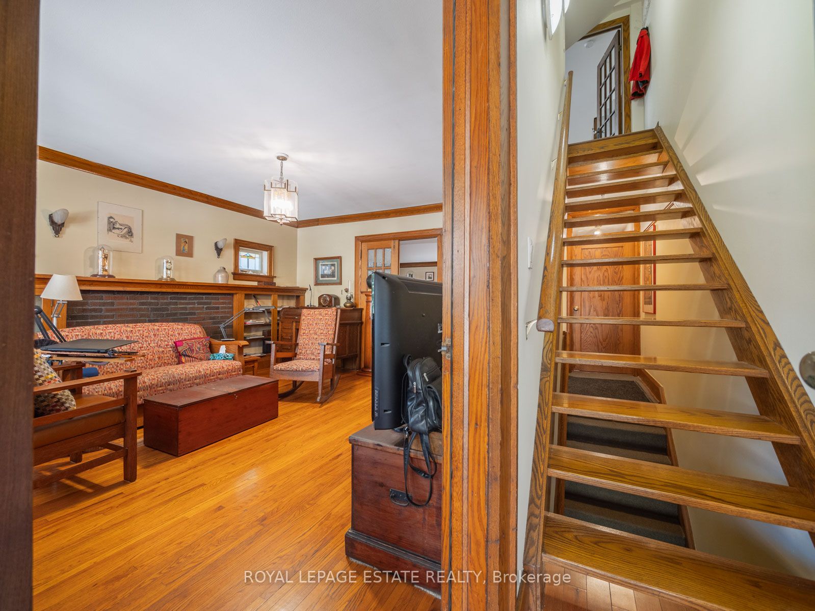 2275 Queen Street E Property Photo 29