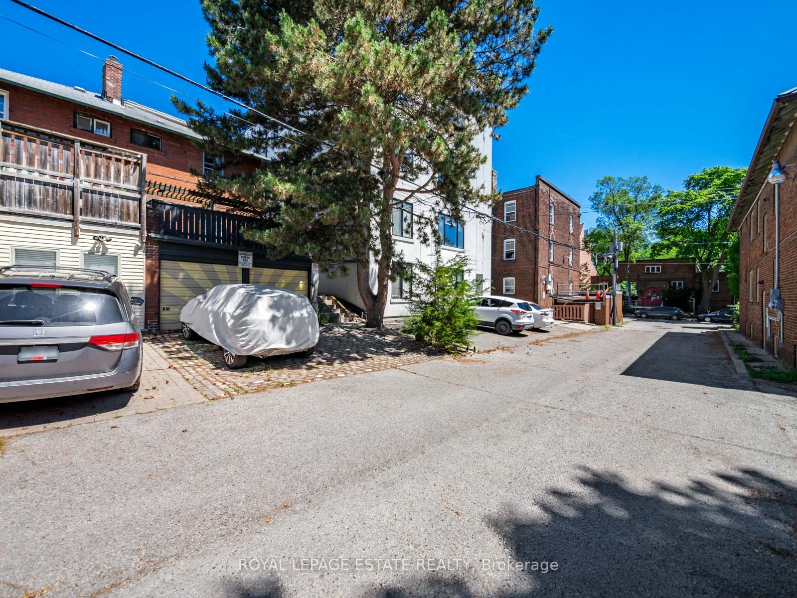 2275 Queen Street E Property Photo 33