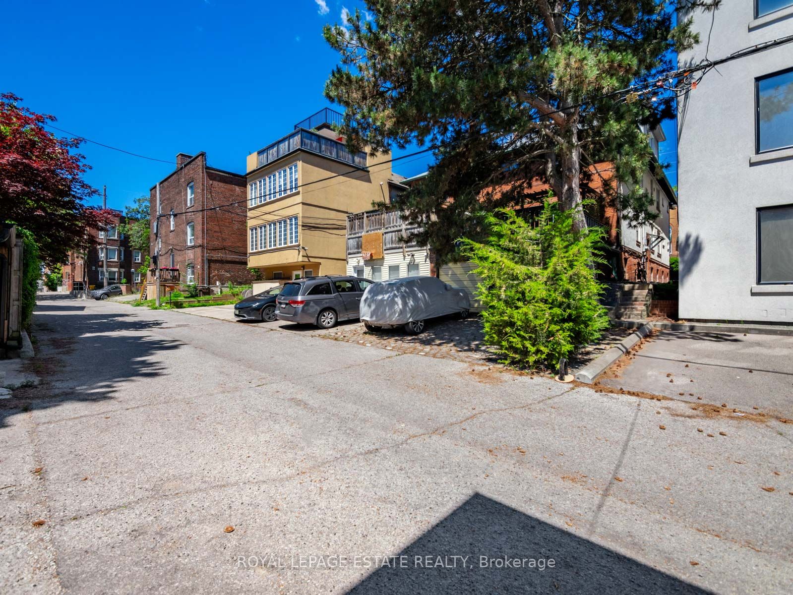 2275 Queen Street E Property Photo 34