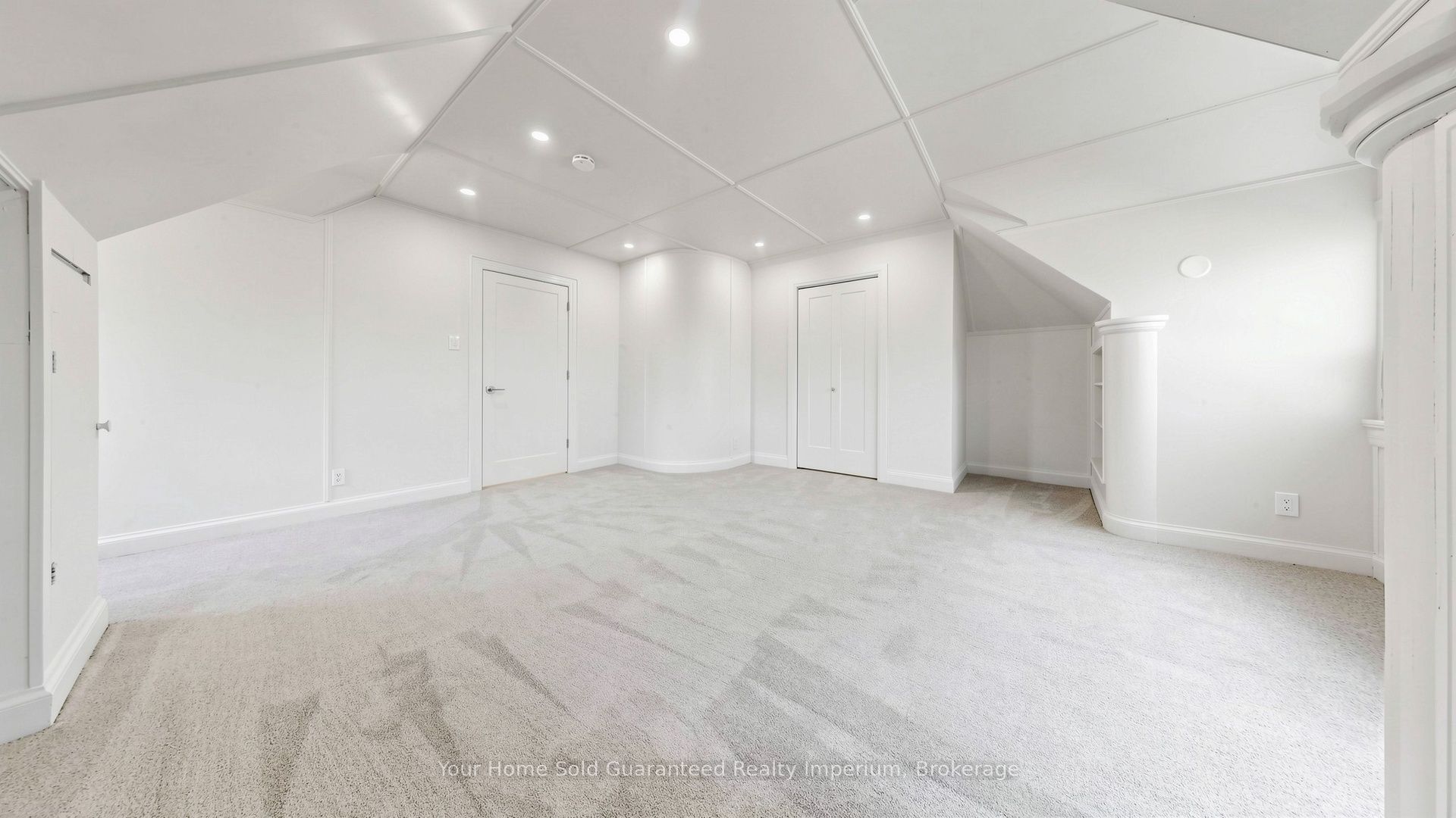 2060 Highway 7 Highway Property Photo 19