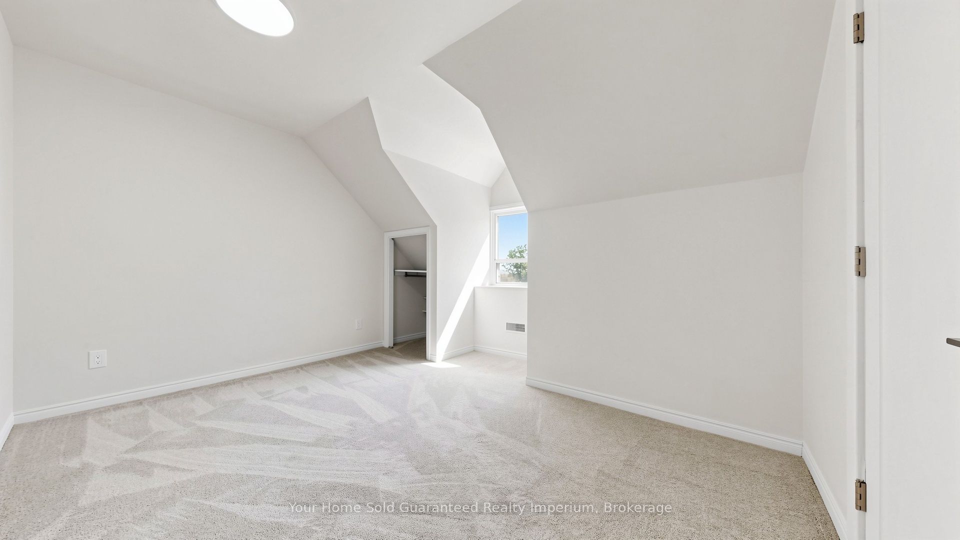 2060 Highway 7 Highway Property Photo 23