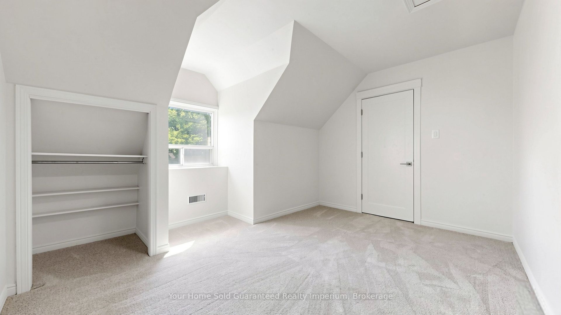2060 Highway 7 Highway Property Photo 25