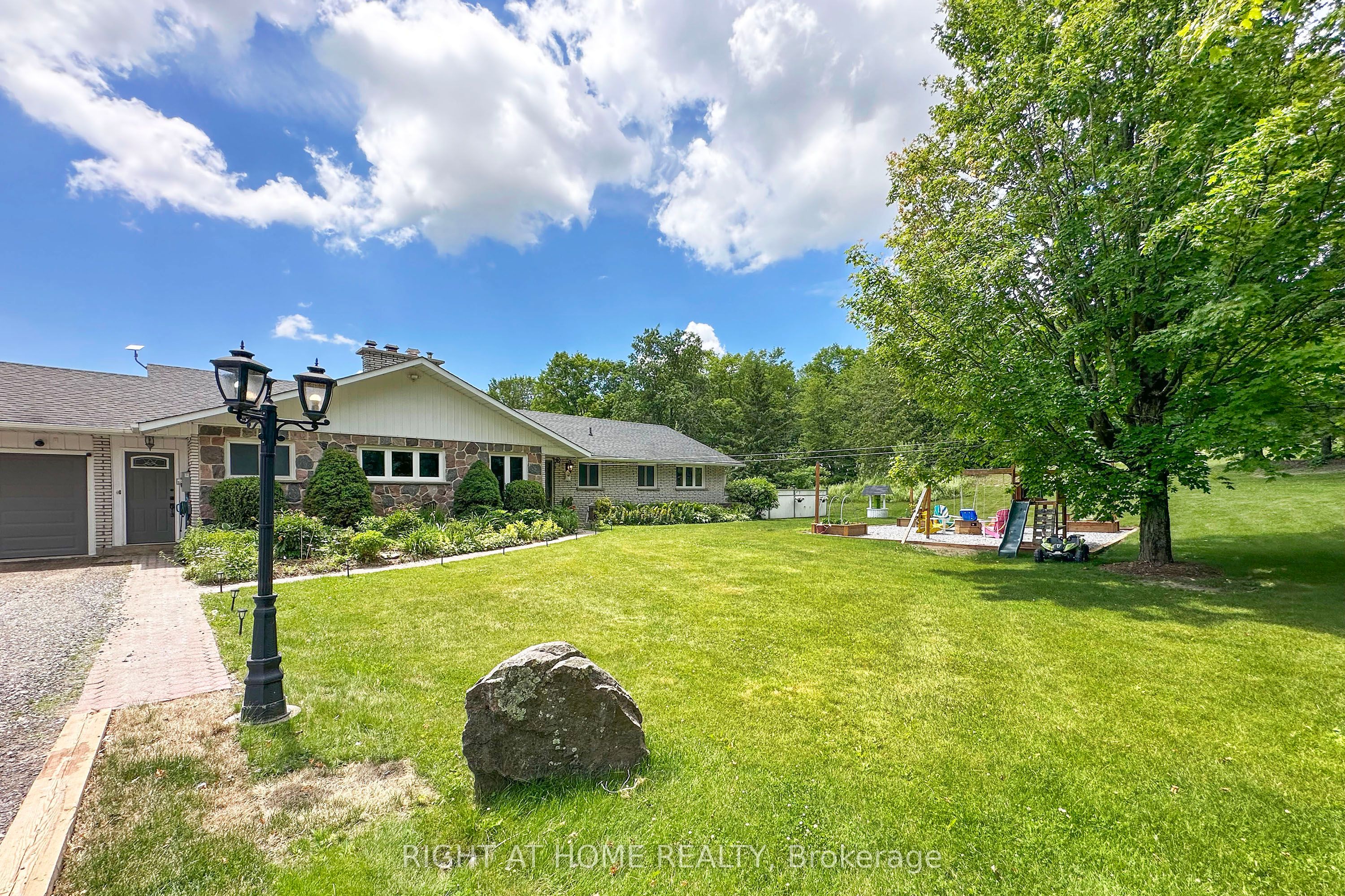 3710 Skelding Road Property Photo 3