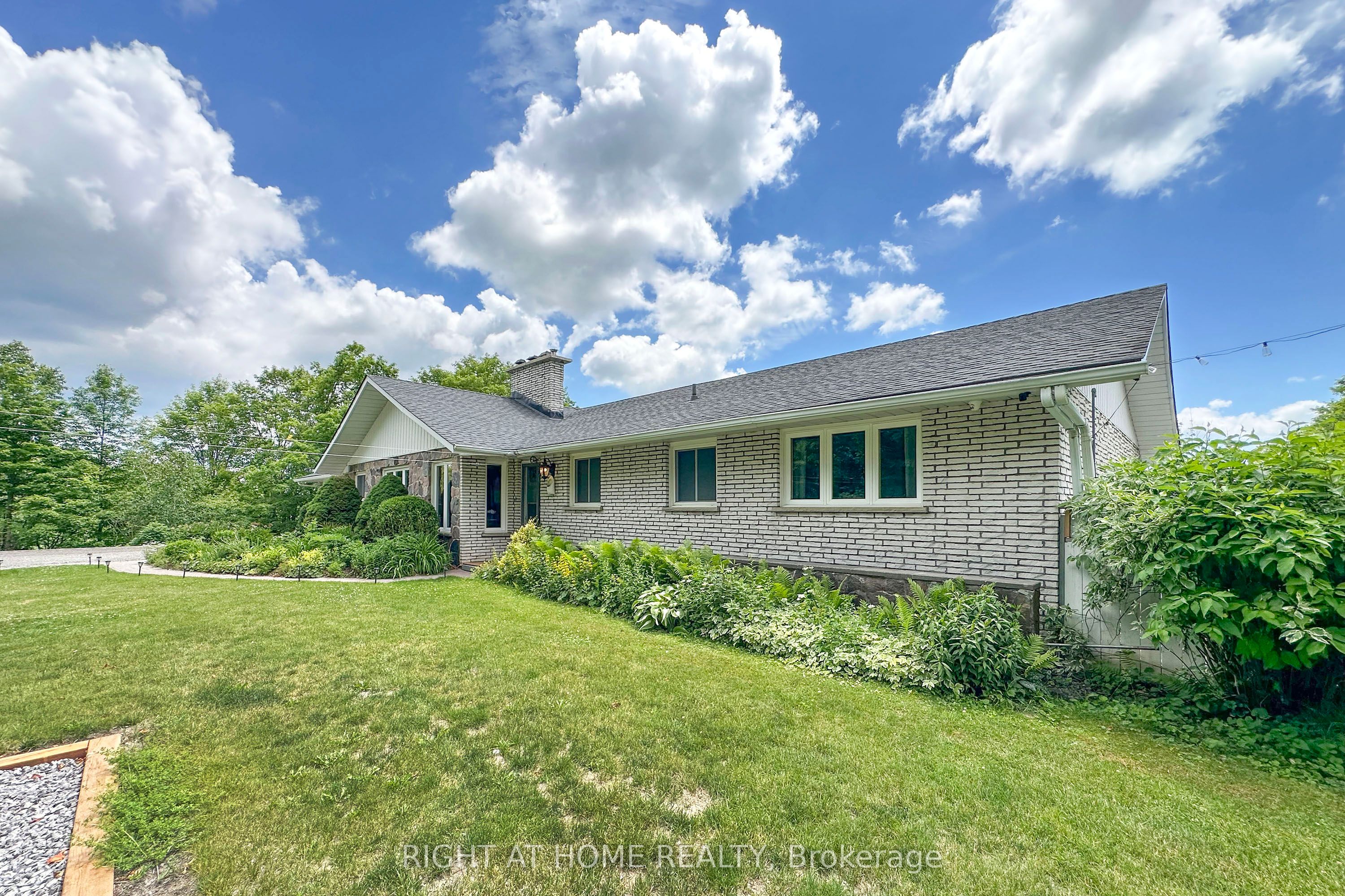 3710 Skelding Road Property Photo 6