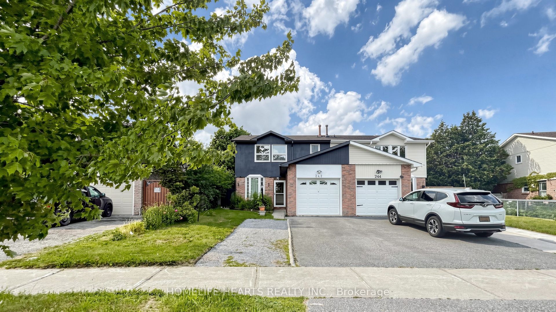 242 Braymore Boulevard Property Photo 2