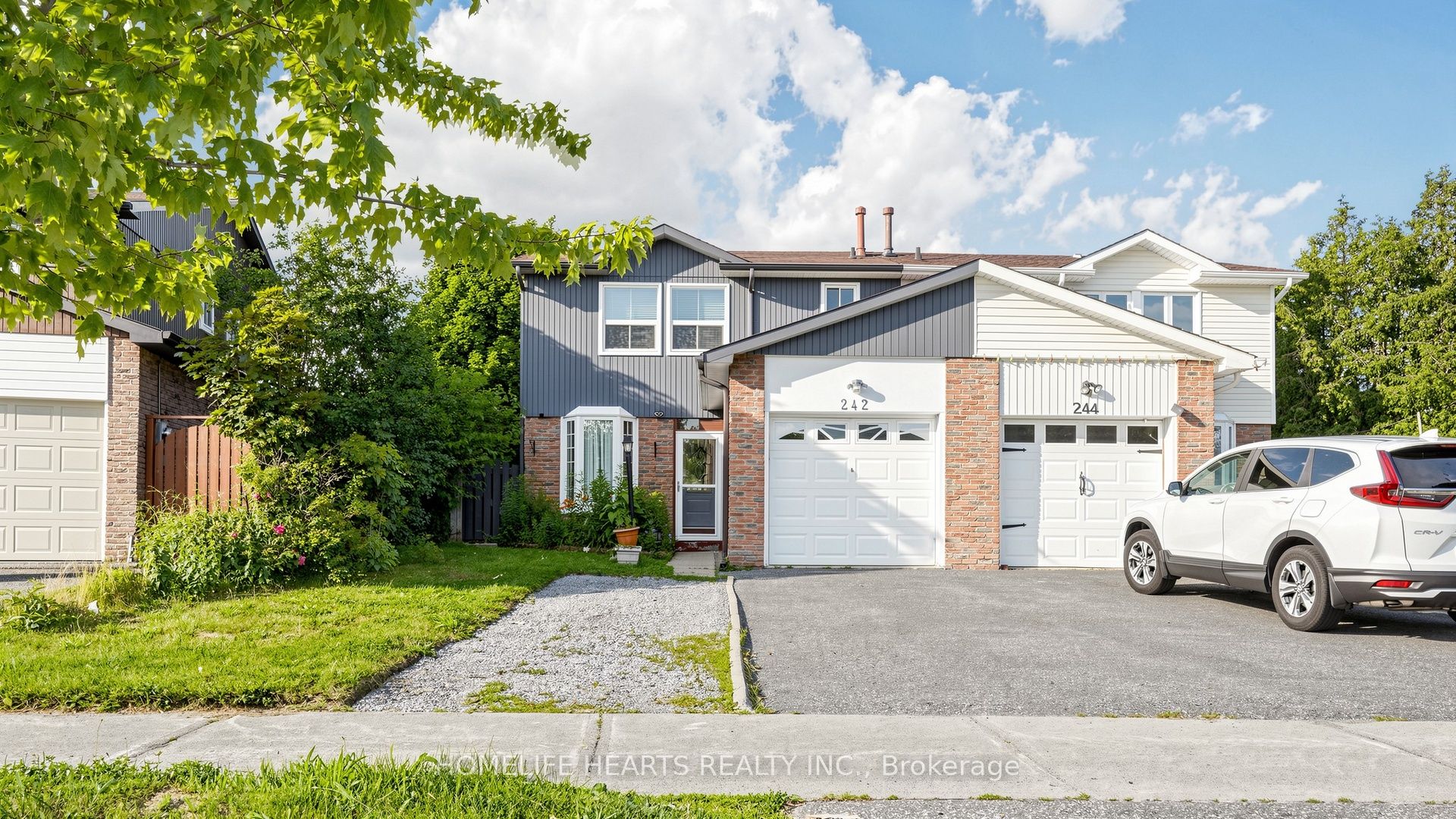 242 Braymore Boulevard Property Photo 3