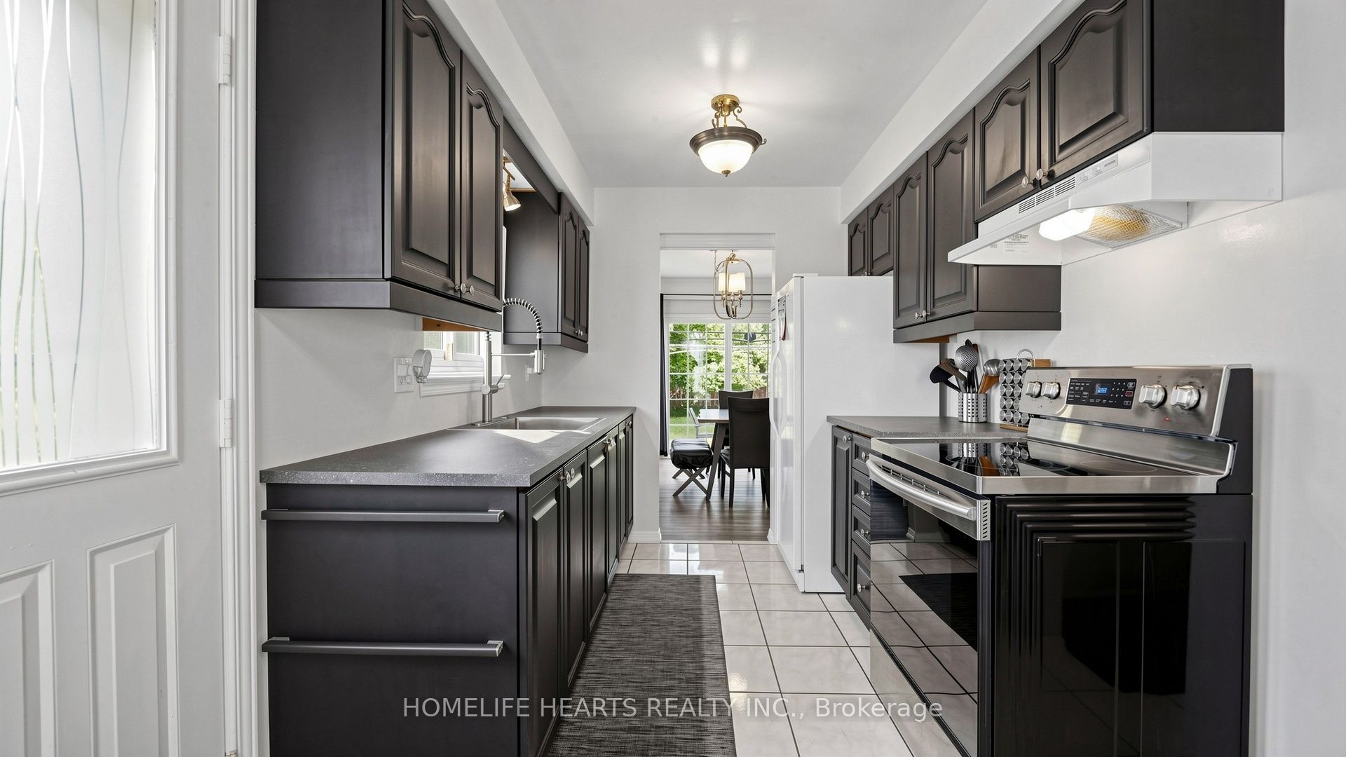 242 Braymore Boulevard Property Photo 9